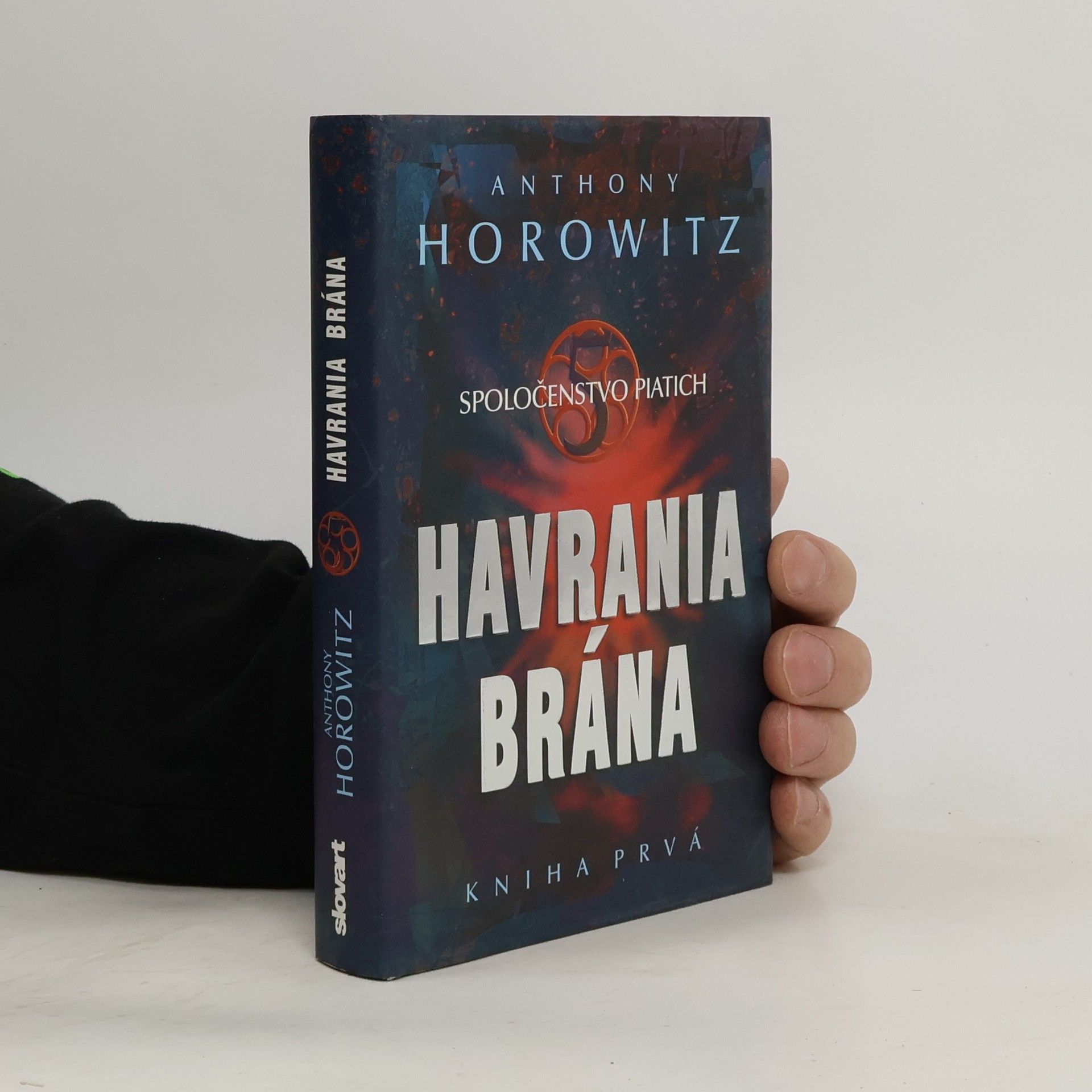 Anthony Horowitz Spoločenstvo piatich 1. Havrania brána