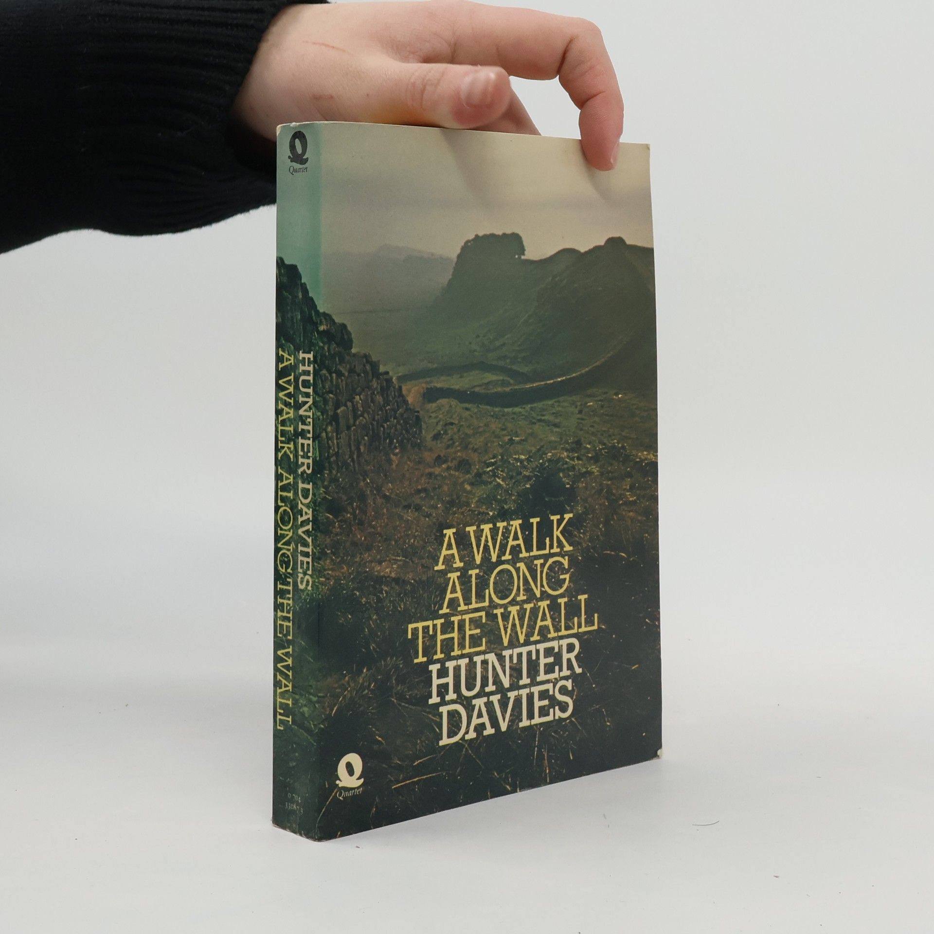 Hunter Davies Walk Along the Wall