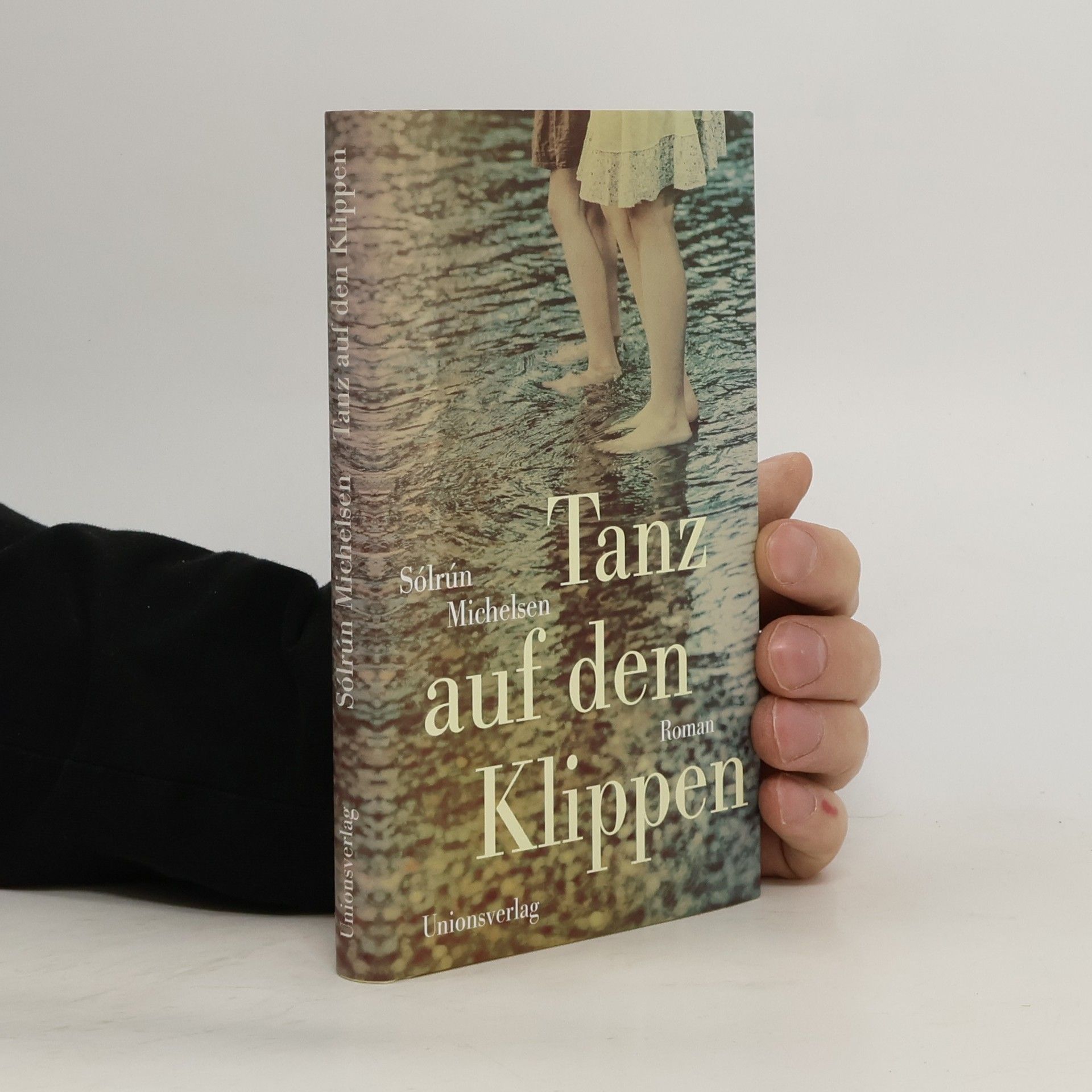 Sólrún Michelsen Tanz auf den Klippen