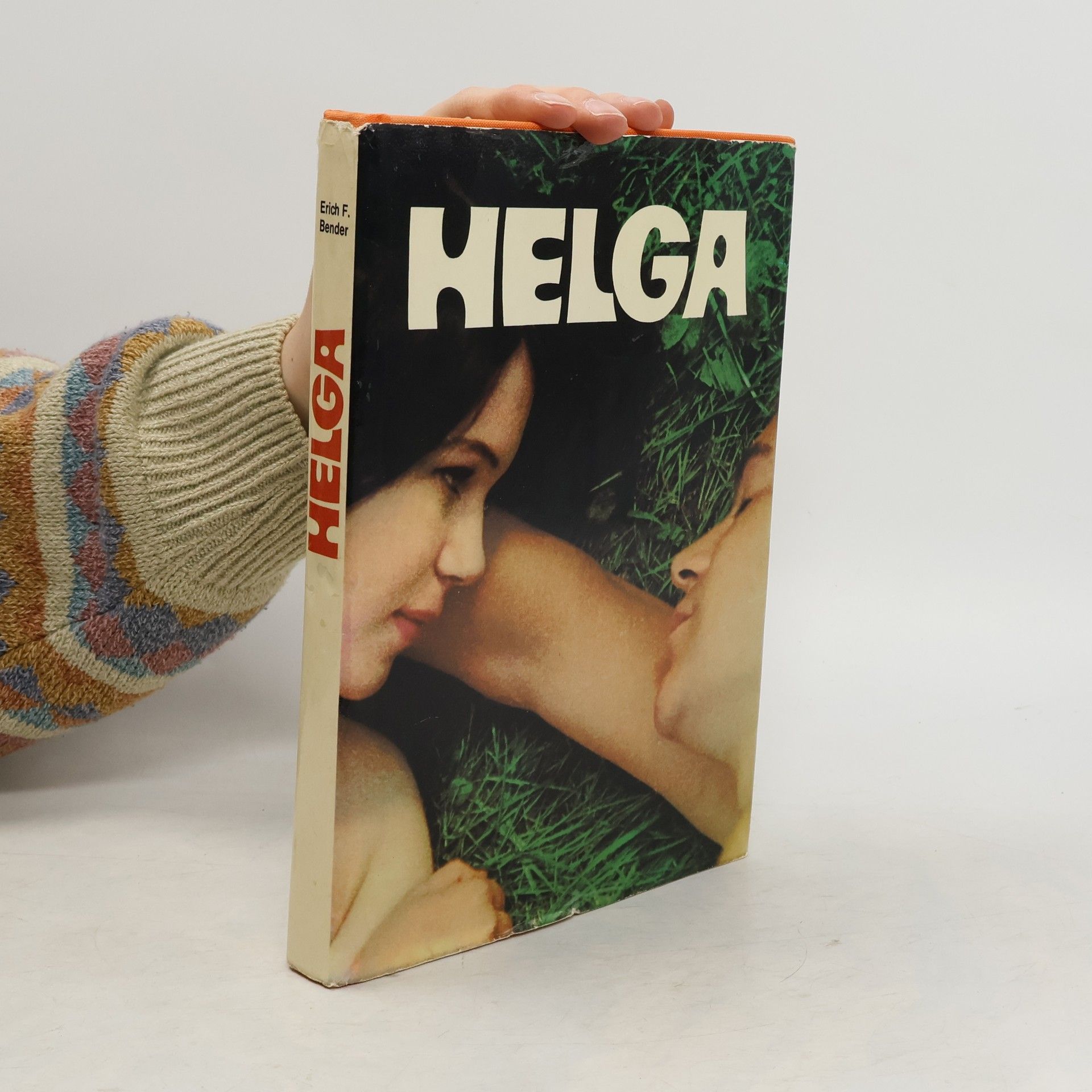 Erich F. Bender Helga