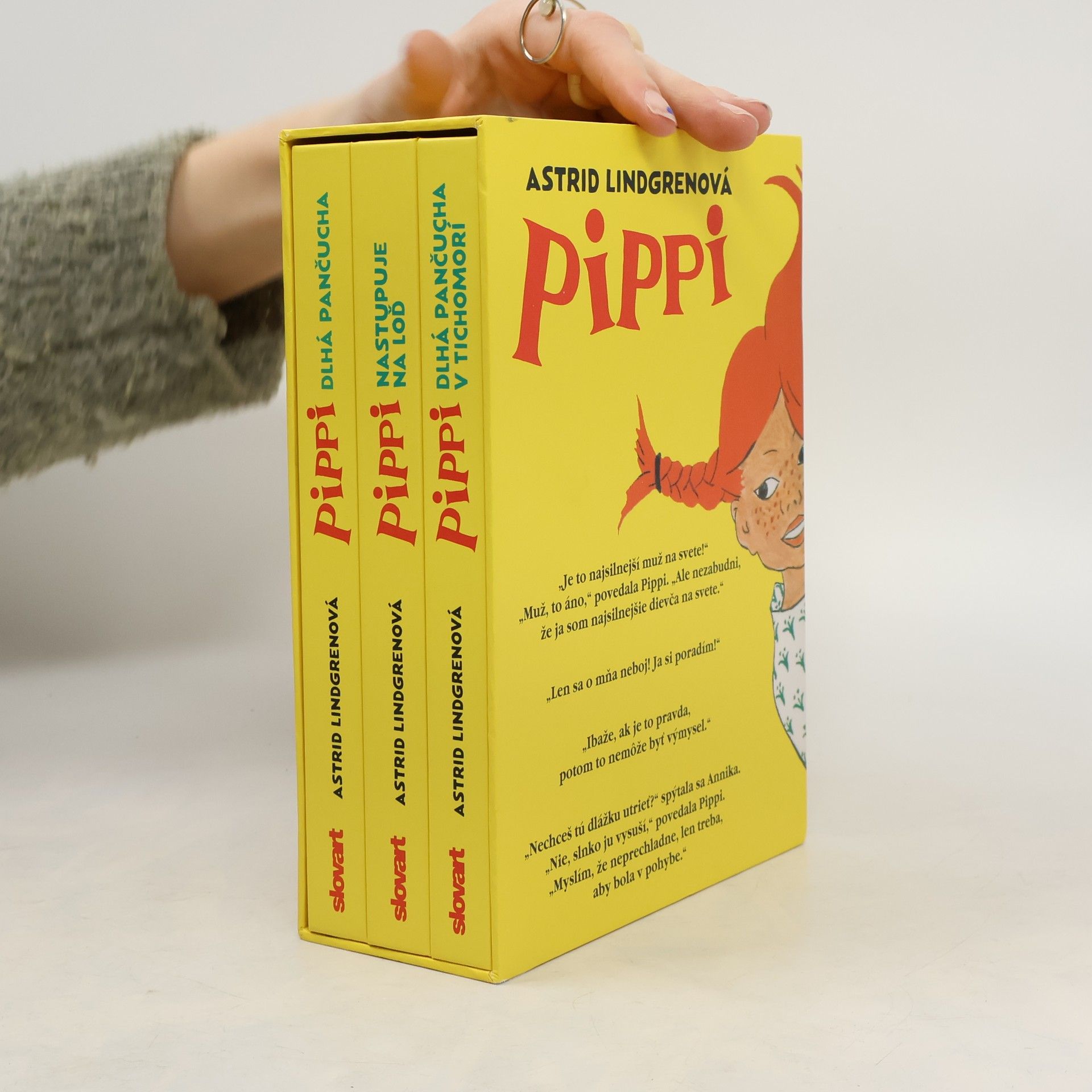 Astrid Lindgrenová Pippi dlhá pančucha. Pippi nastupuje na loď. Pippi dlhá pančucha v tichomorí