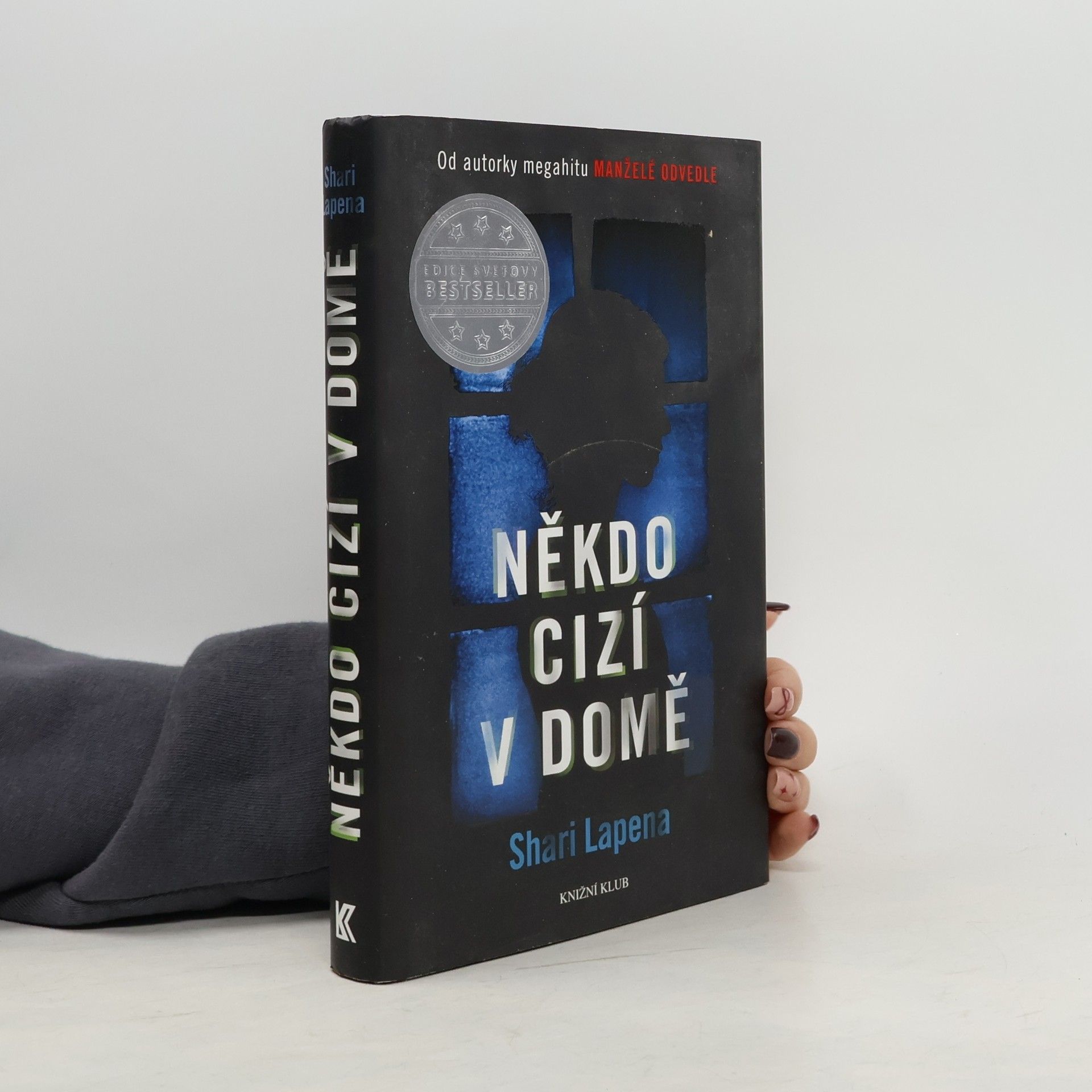 Shari Lapena Někdo cizí v domě