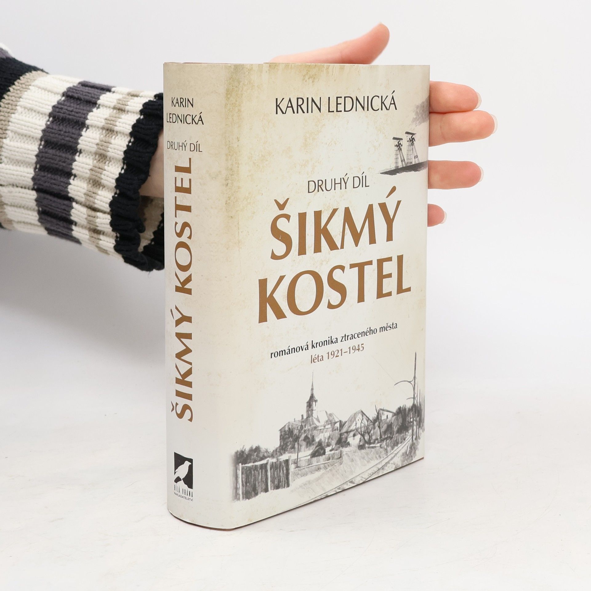 Karin Lednická Šikmý kostel 2