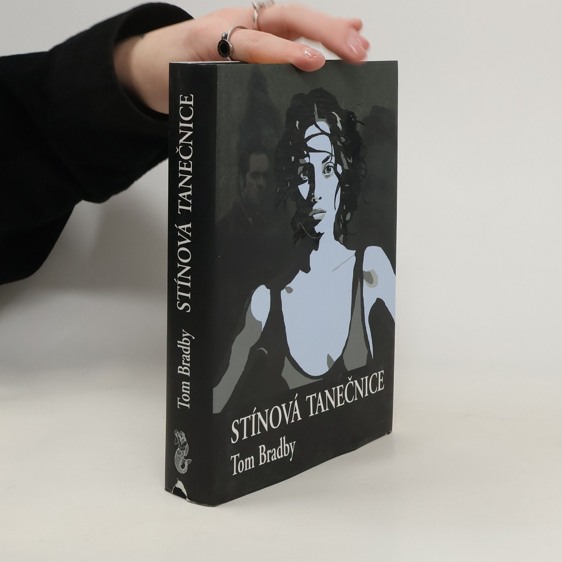 Tom Bradby Stínová tanečnice