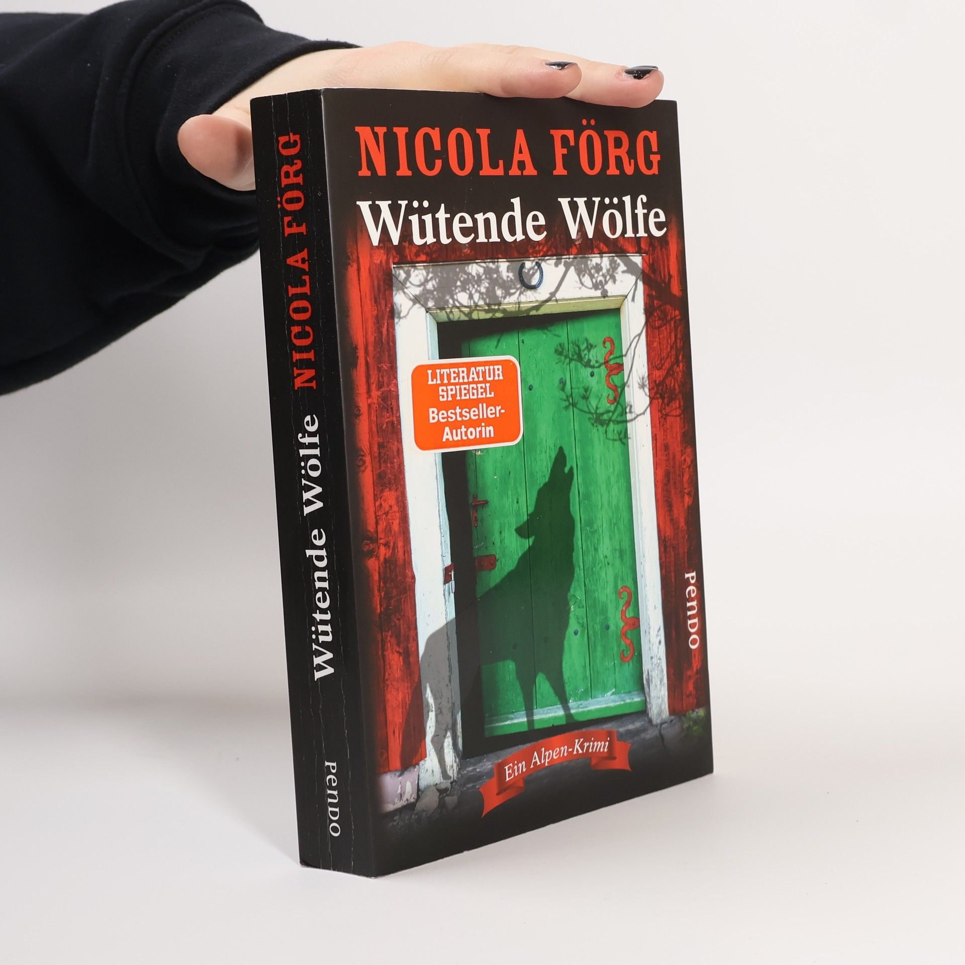 Wütende Wölfe