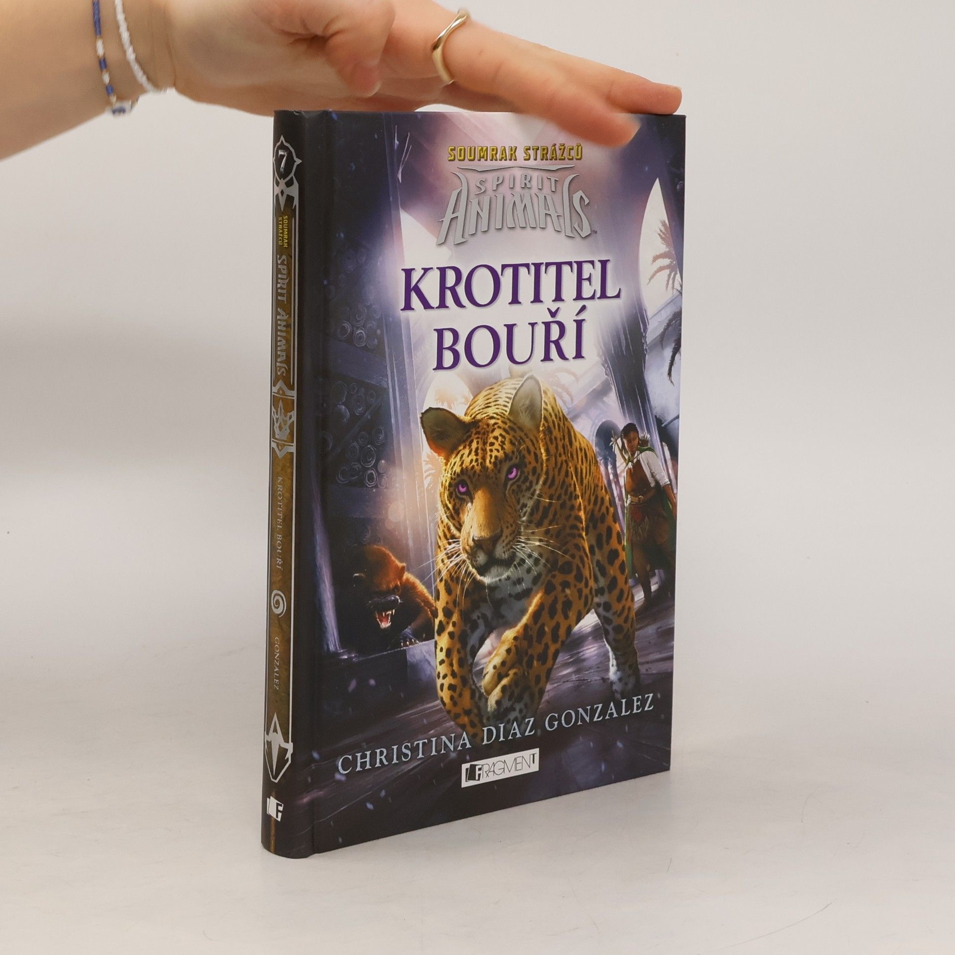 Christina Diaz Gonzalez Krotitel bouří