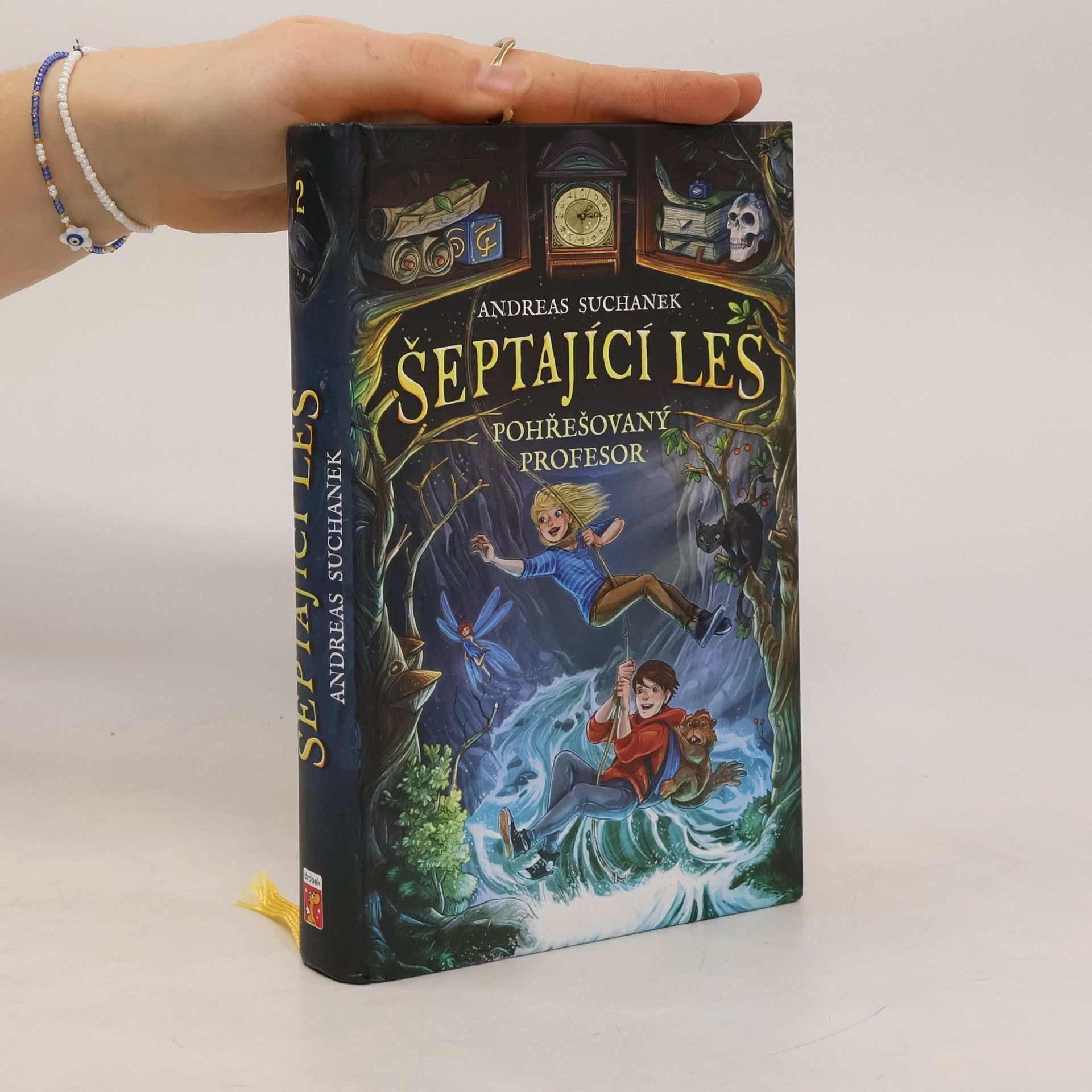 Šeptající les; Pohřešovaný profesor