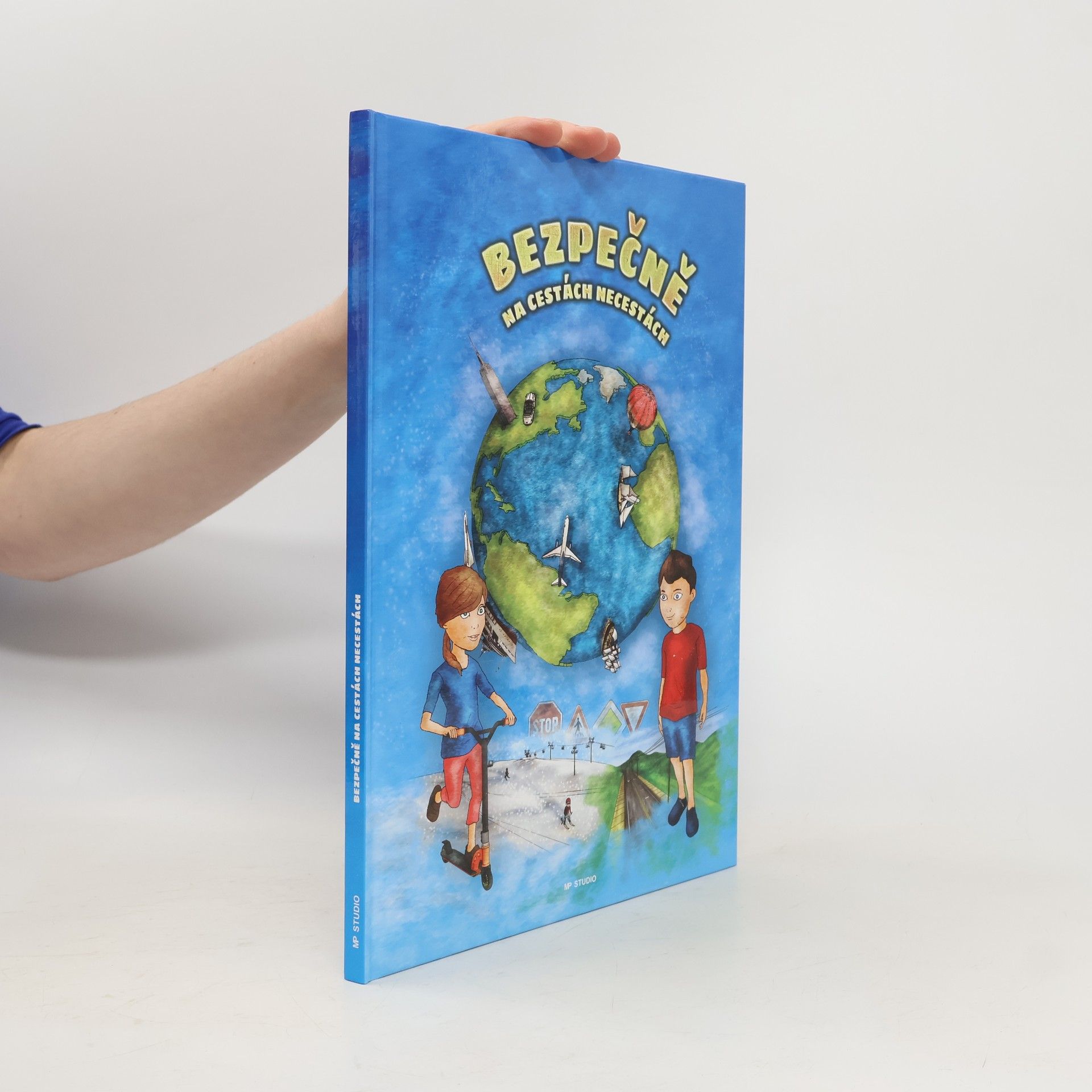 Collectif d'auteurs Bezpečně na cestách necestách