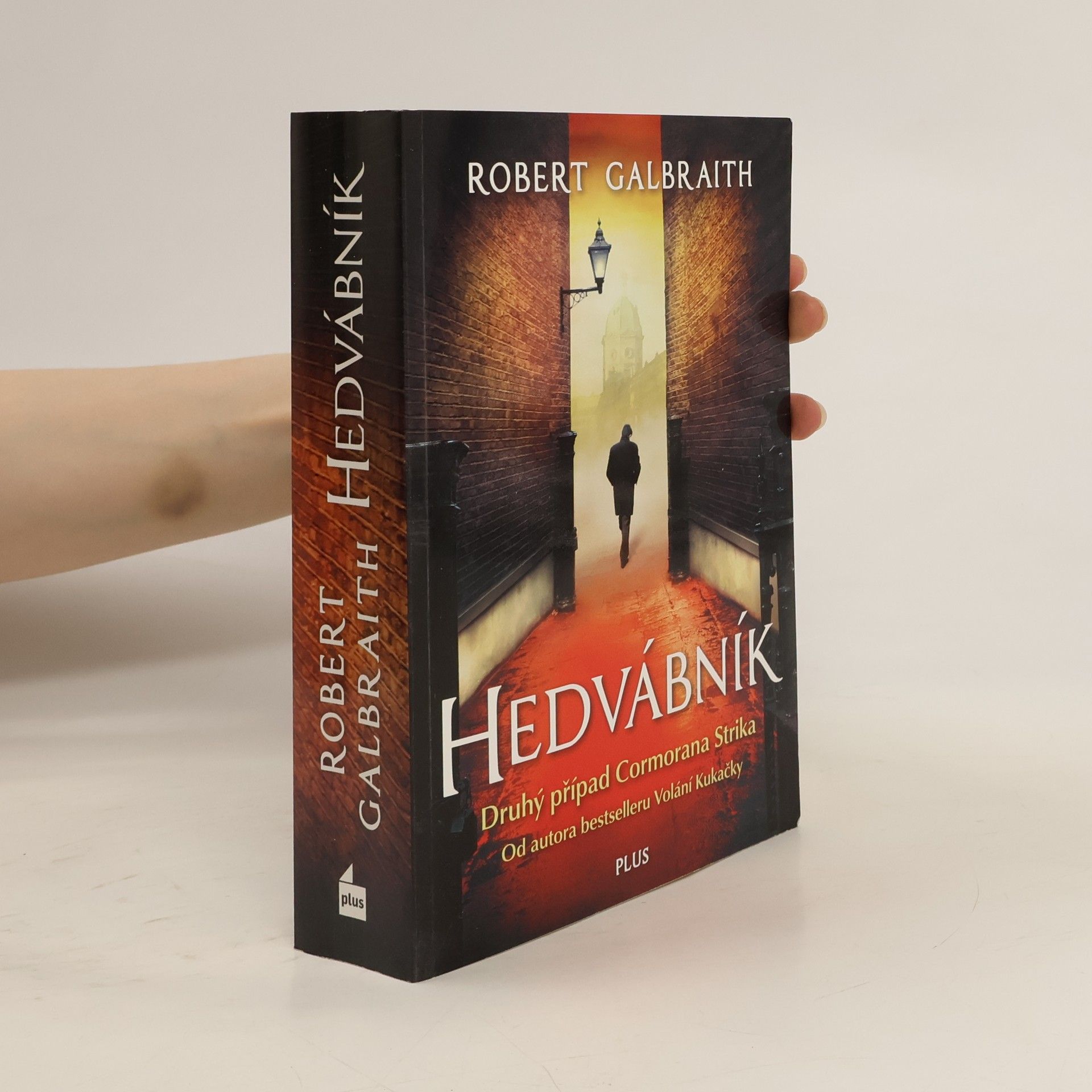 Robert Galbraith Hedvábník