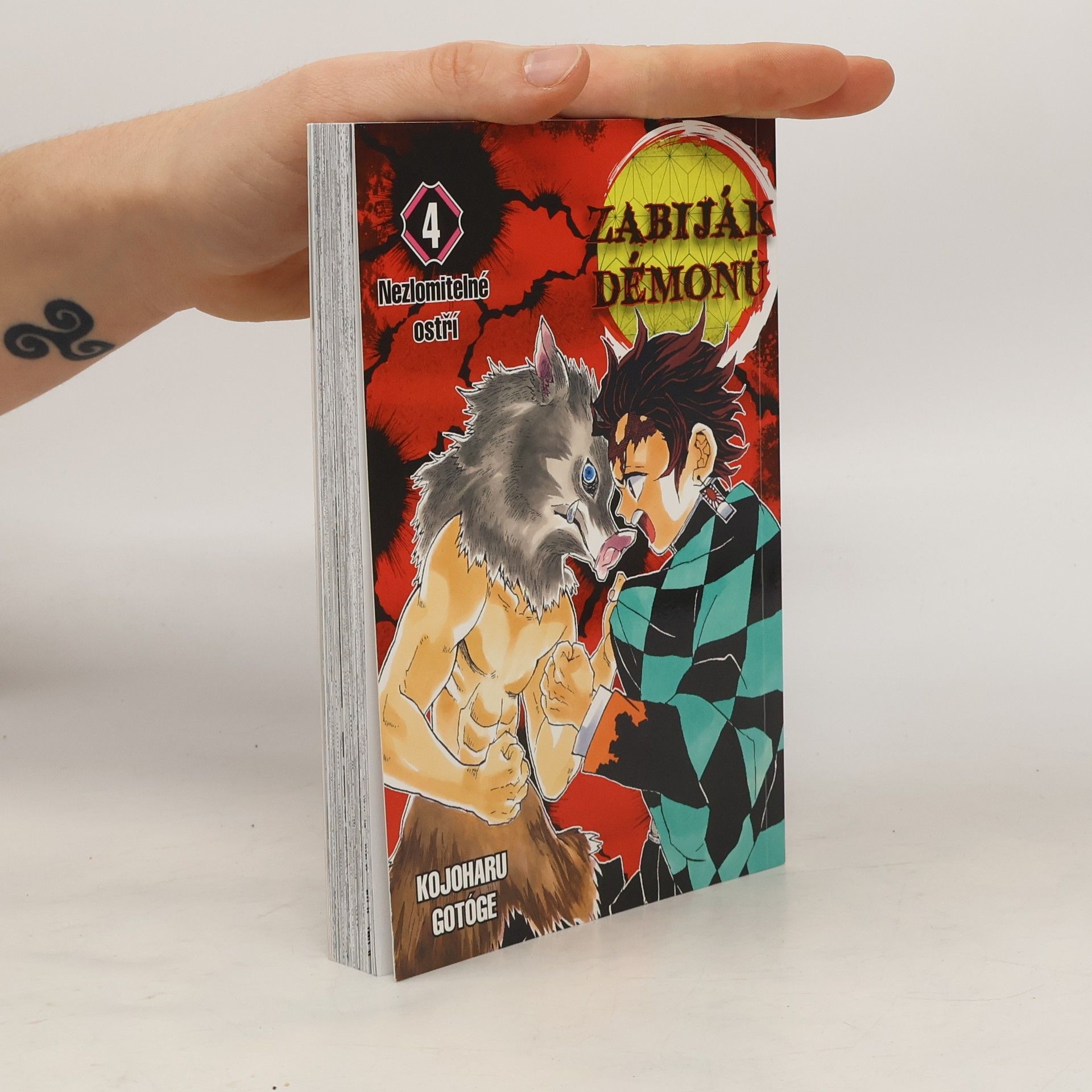 Kojoharu Gotógeová Zabiják démonů 4. Nezlomitelné ostří