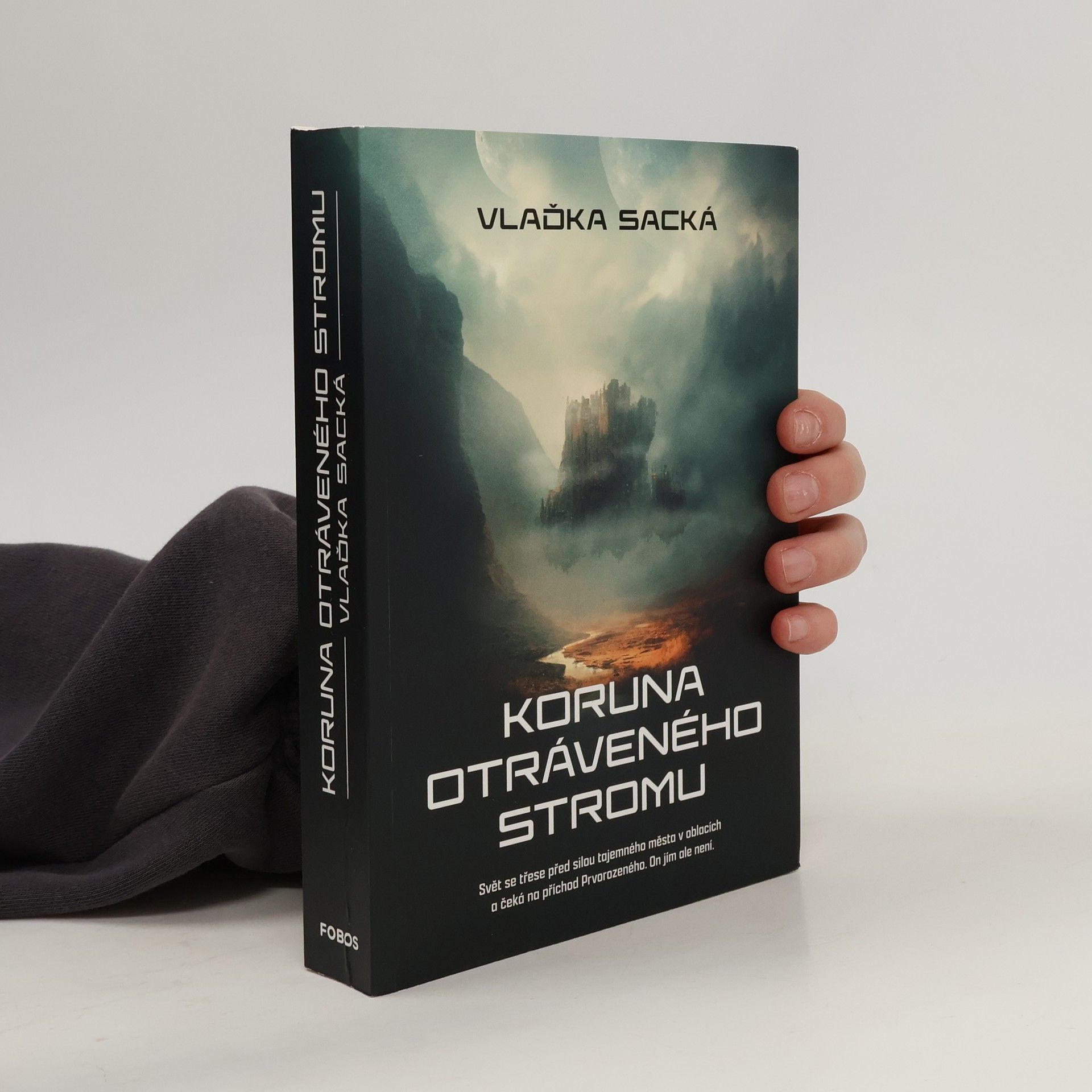 Koruna otráveného stromu