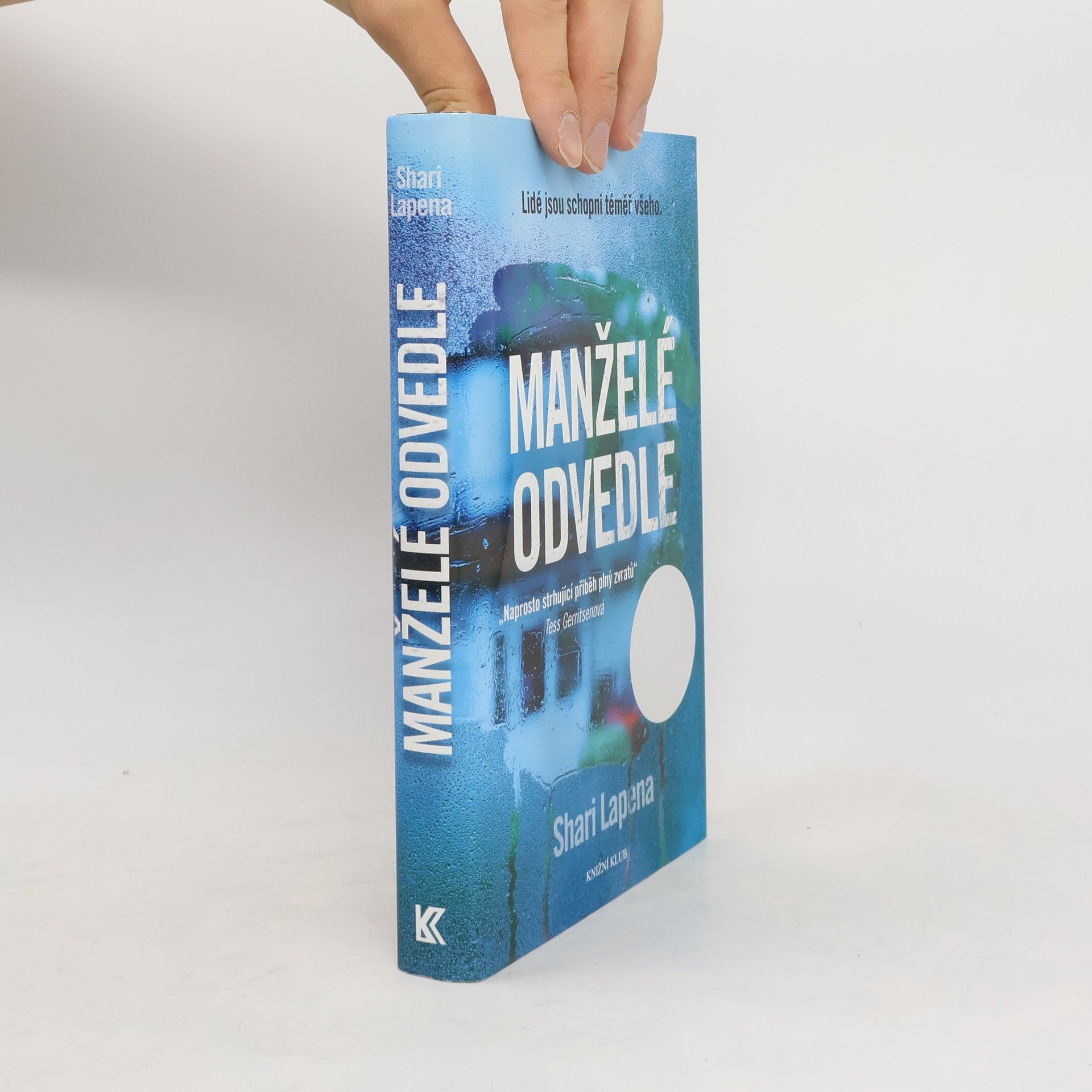 Shari Lapena Manželé odvedle