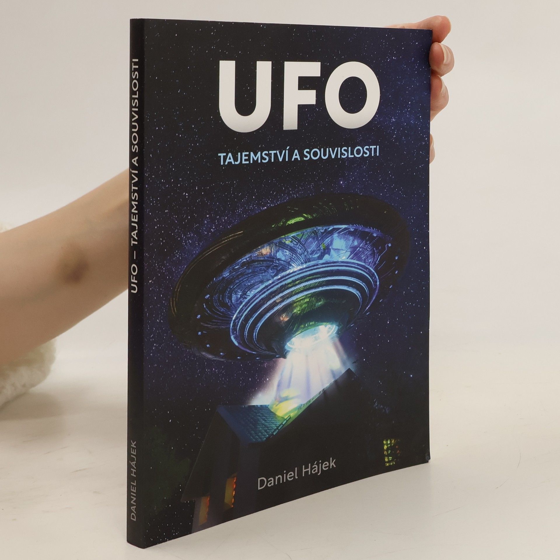 UFO : tajemství a souvislosti