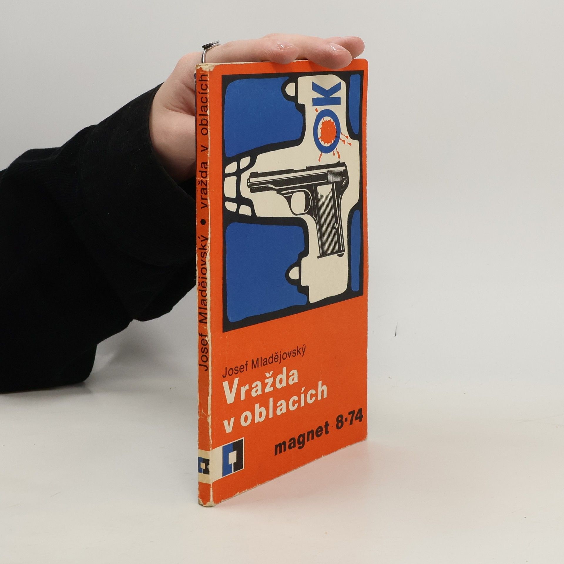 Josef Mladějovský Vražda v oblacích