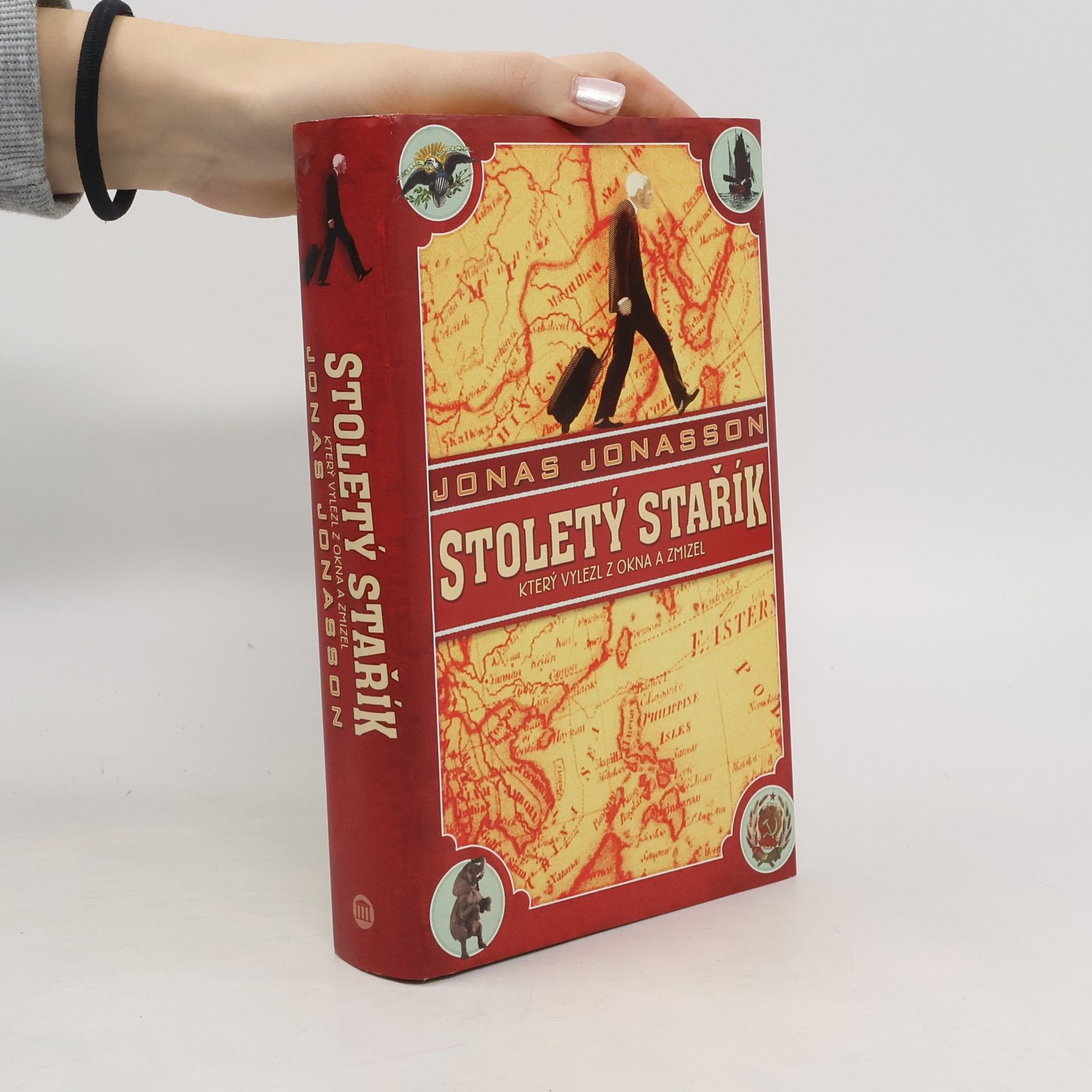 Stoletý stařík, který vylezl z okna a zmizel