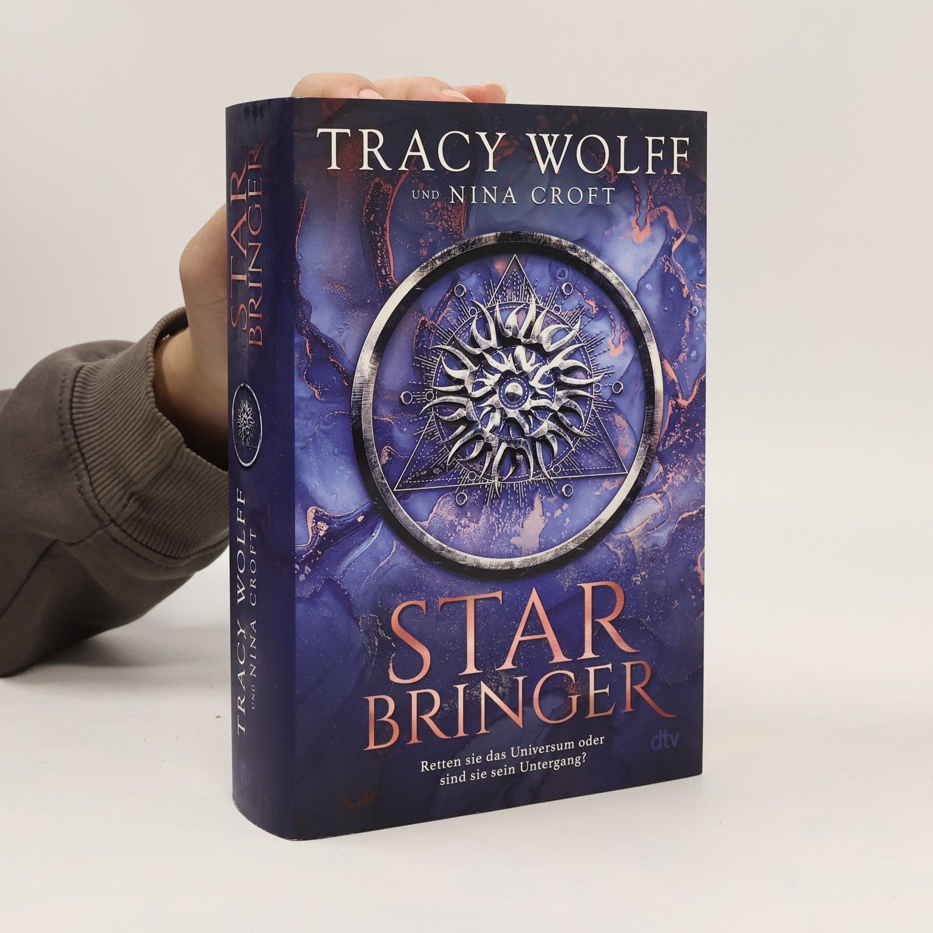 Tracy Wolff Star Bringer