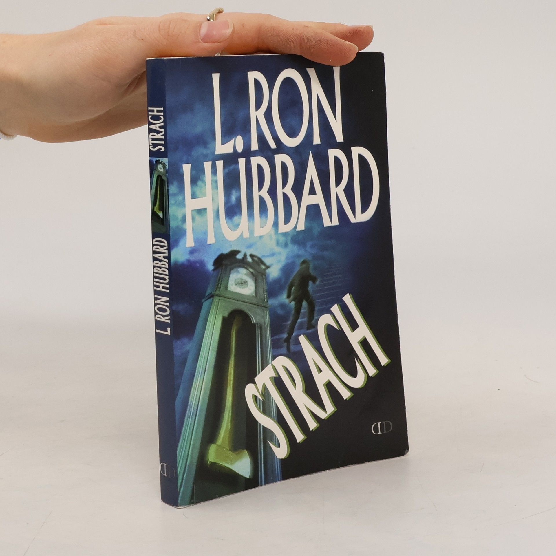 L. Ron Hubbard Strach