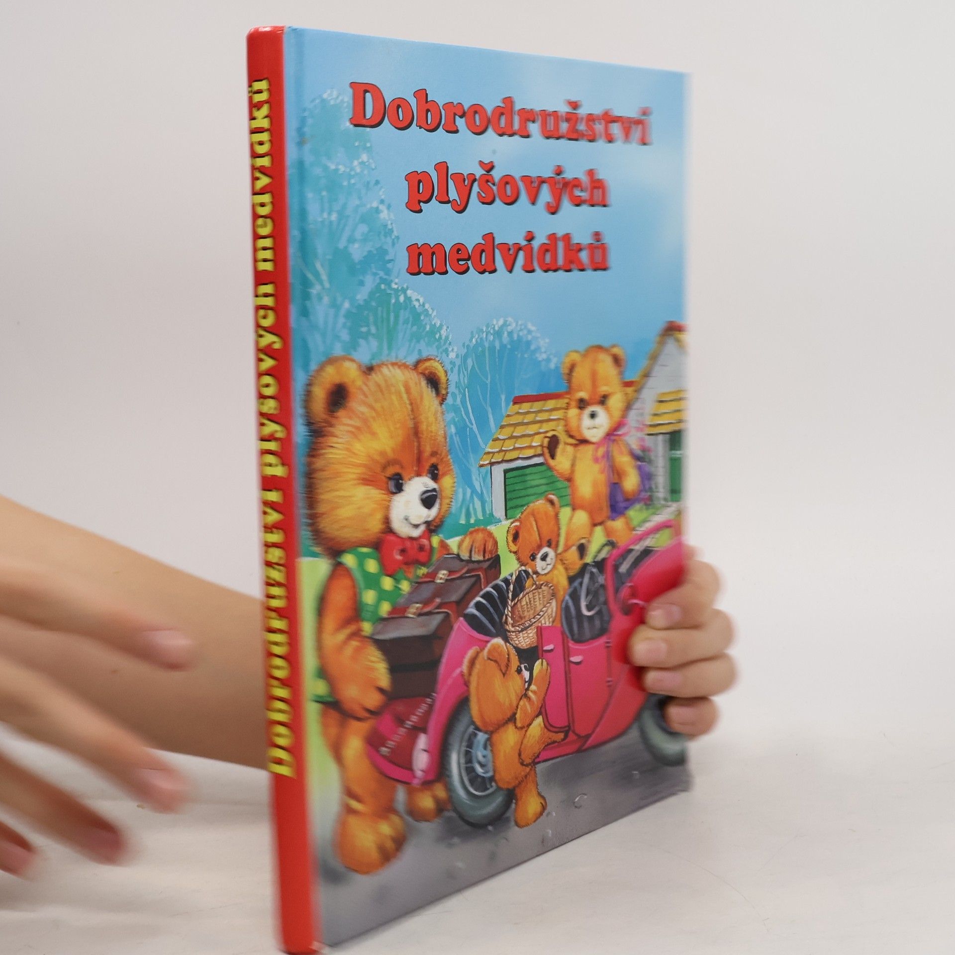 Dobrodružství plyšových medvídků