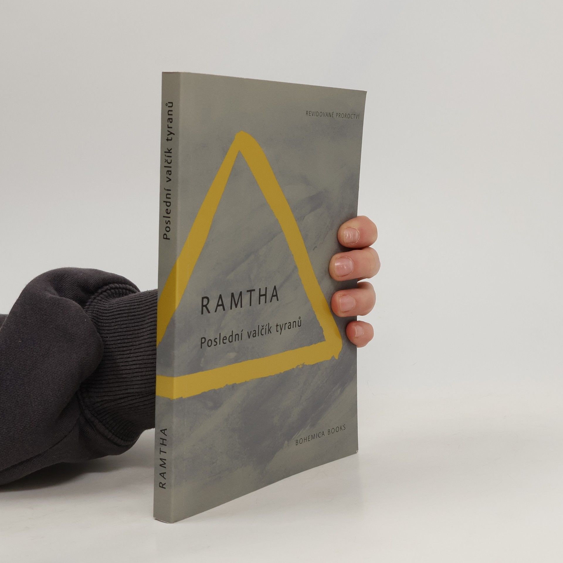 Petr Sumcov Poslední valčík tyranů