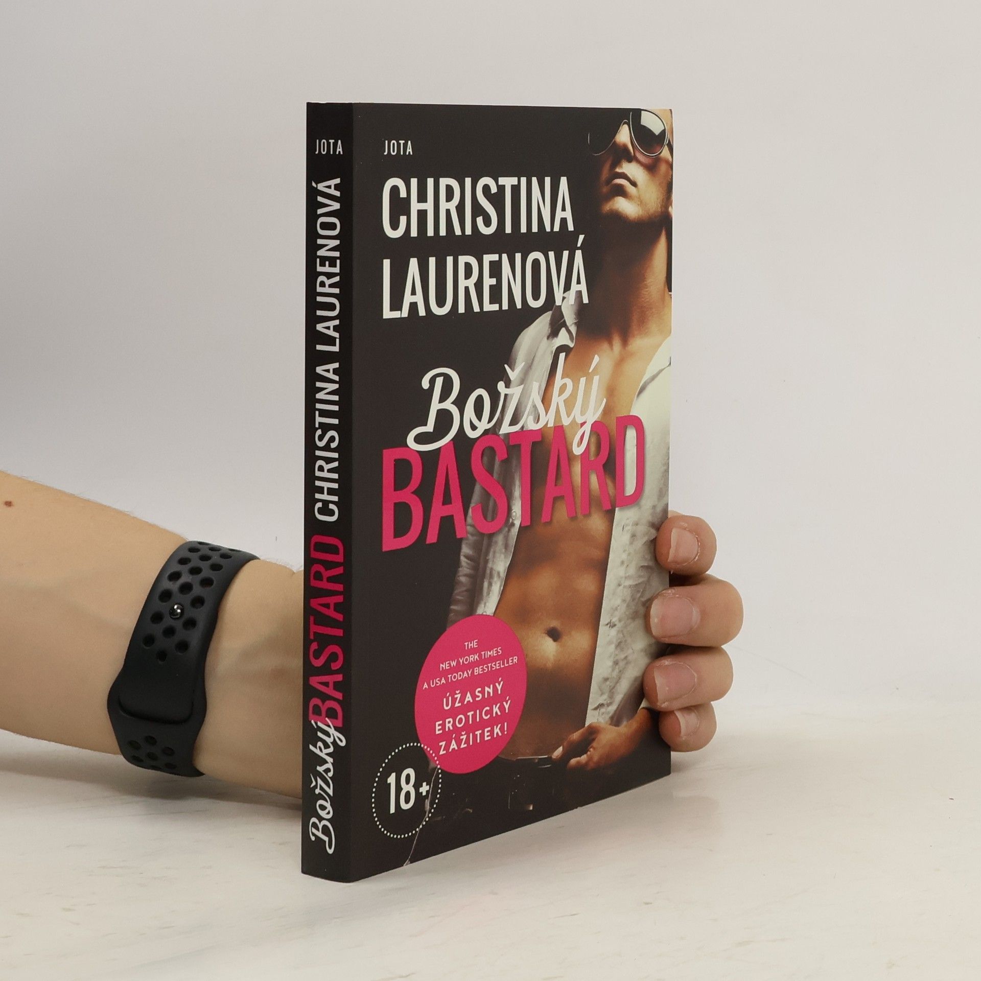 Christina Laurenová Božský bastard