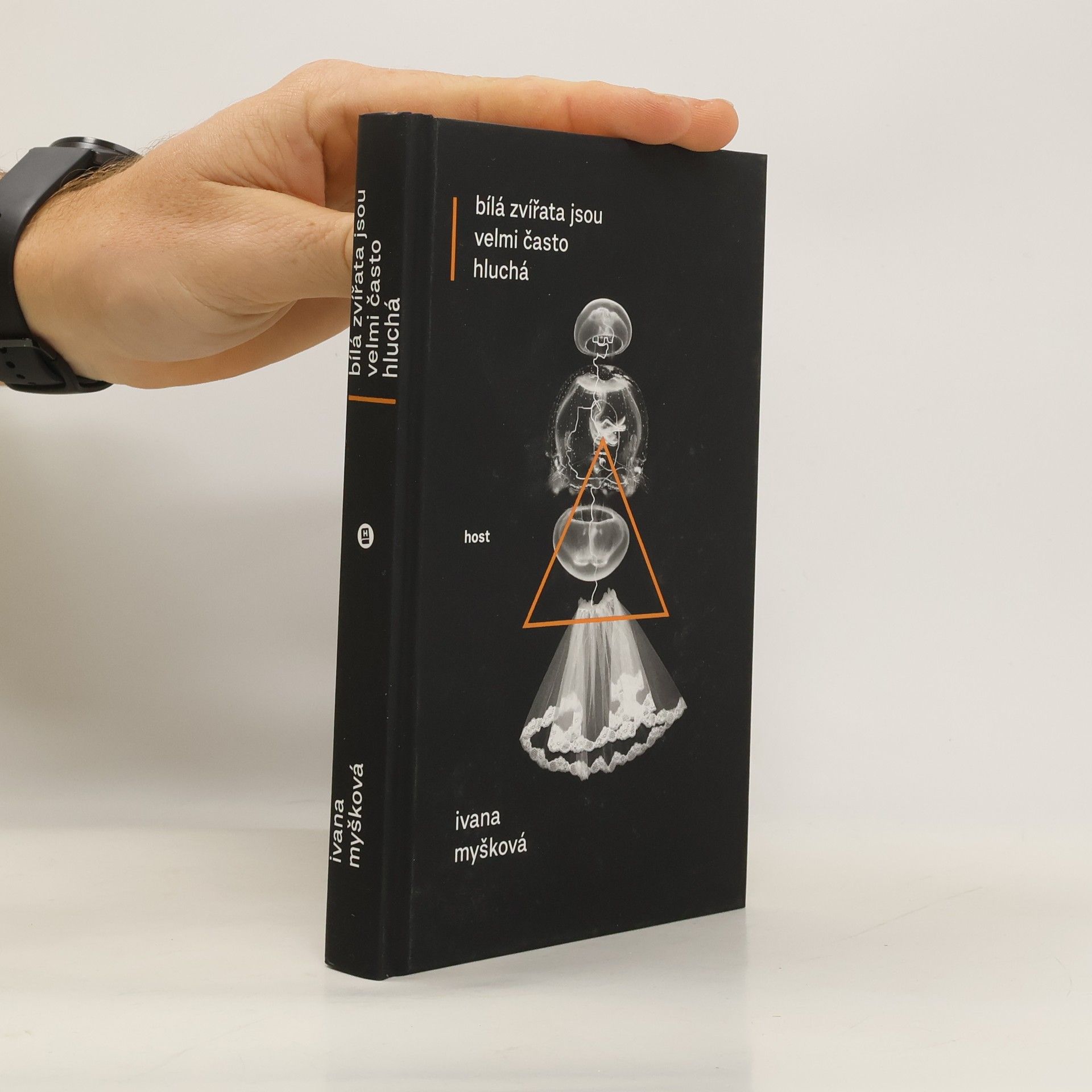 Bílá zvířata jsou velmi často hluchá