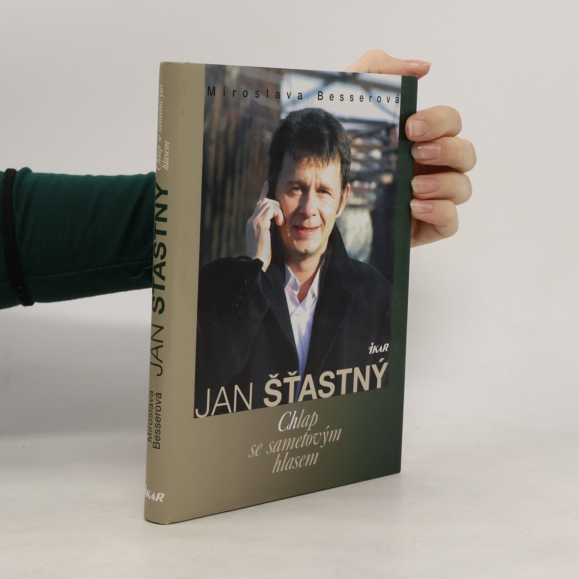 Jan Šťastný. Chlap se sametovým hlasem