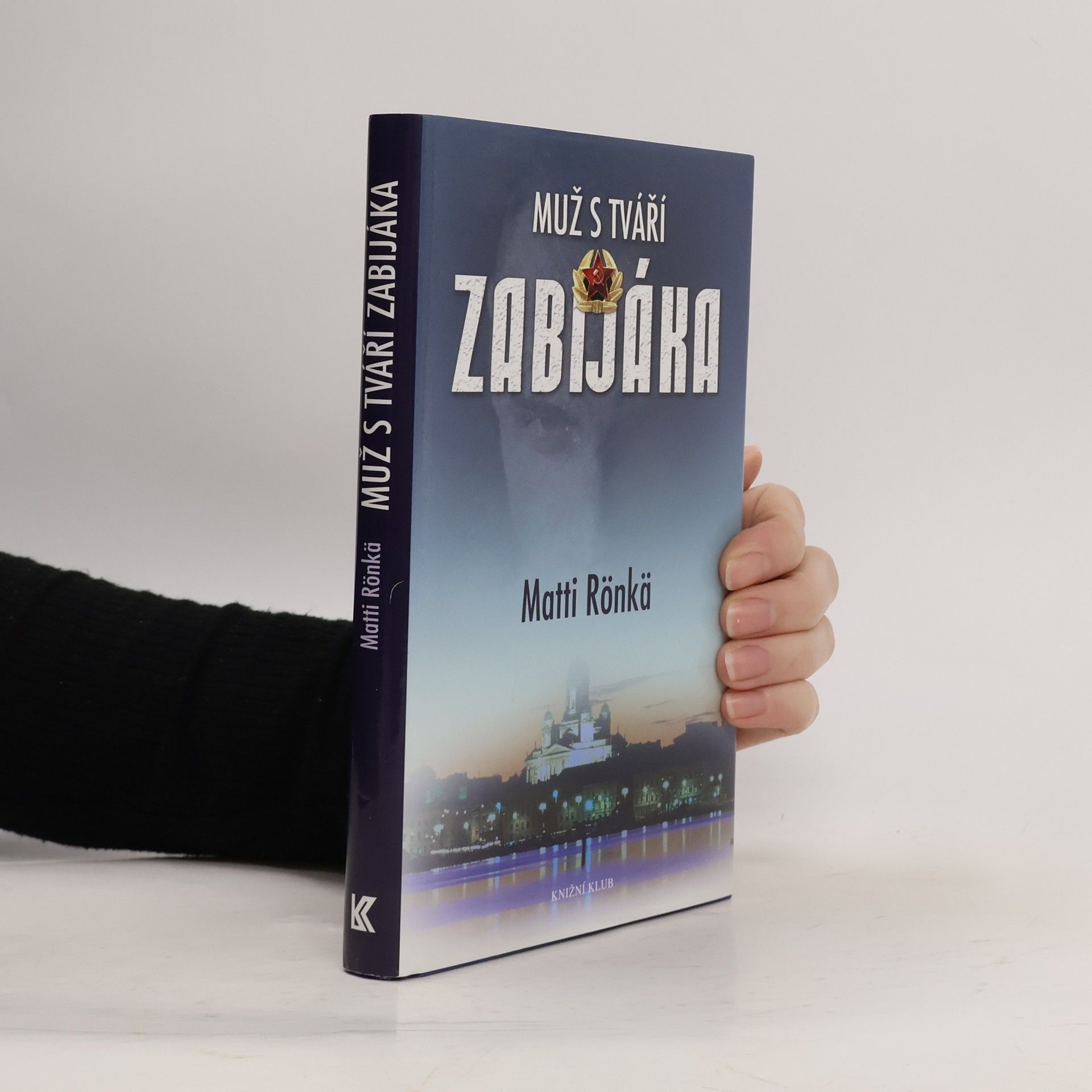 Muž s tváří zabijáka