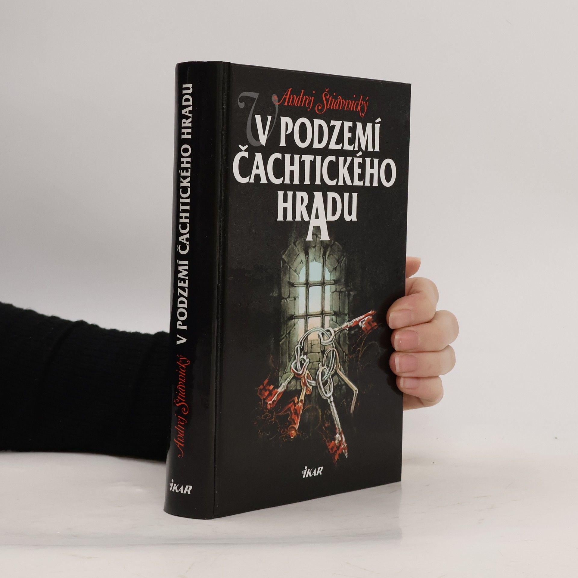 V podzemí Čachtického hradu 1. díl