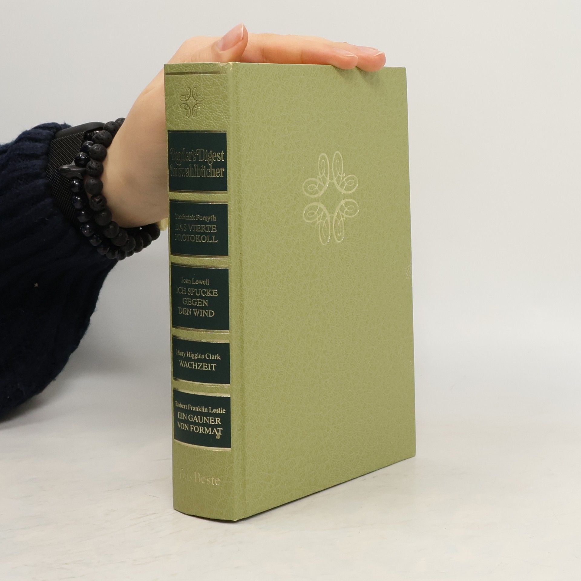 Kolektív autorov Reader's-Digest-Auswahlbücher: Enthält: Fredrick Forsyth: Das vierte Protokoll. Joan Lowell: Ich spucke gegen den Wind. Mary Higgins Clark: Wachzeit.