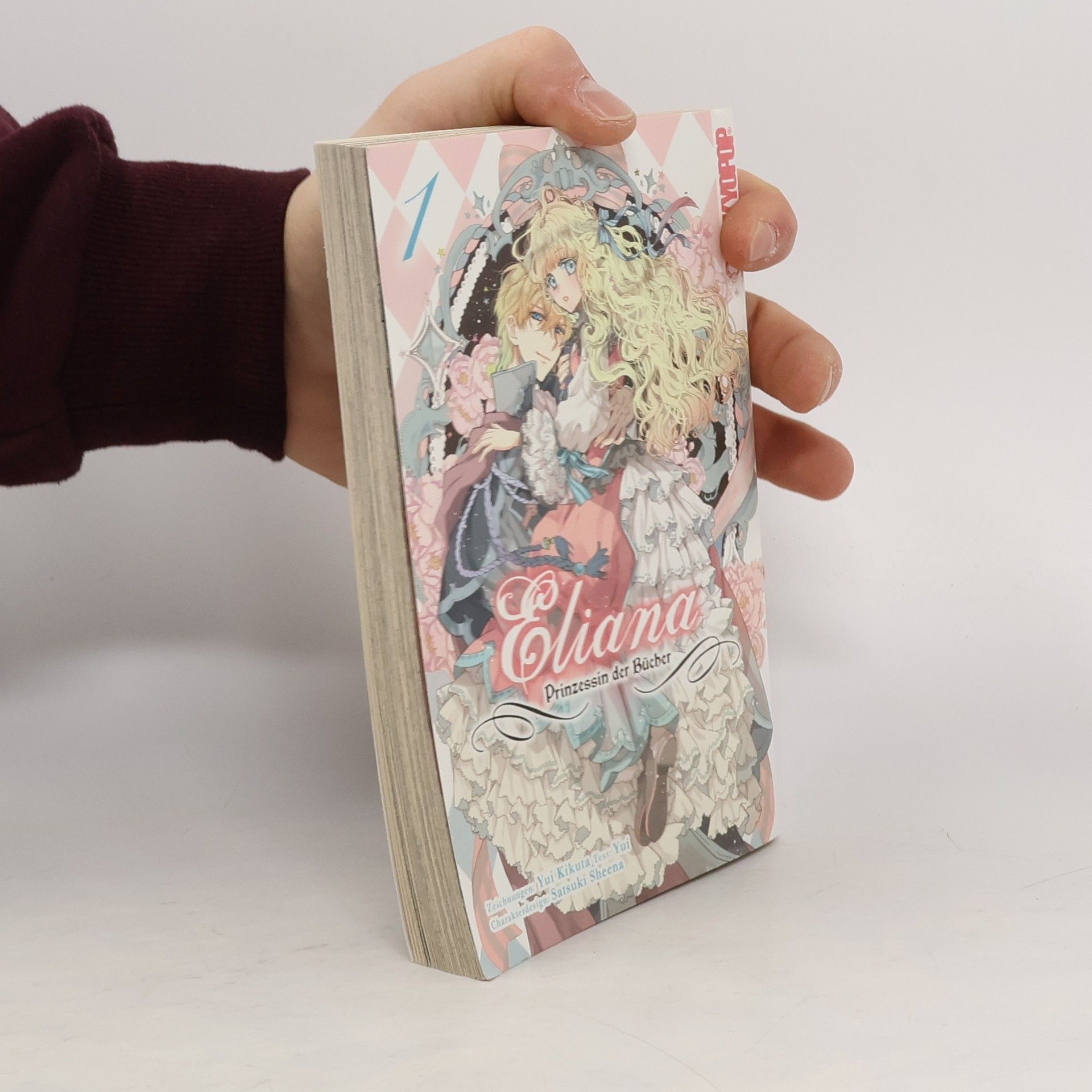 Yui Hara Eliana - Prinzessin der Bücher 01