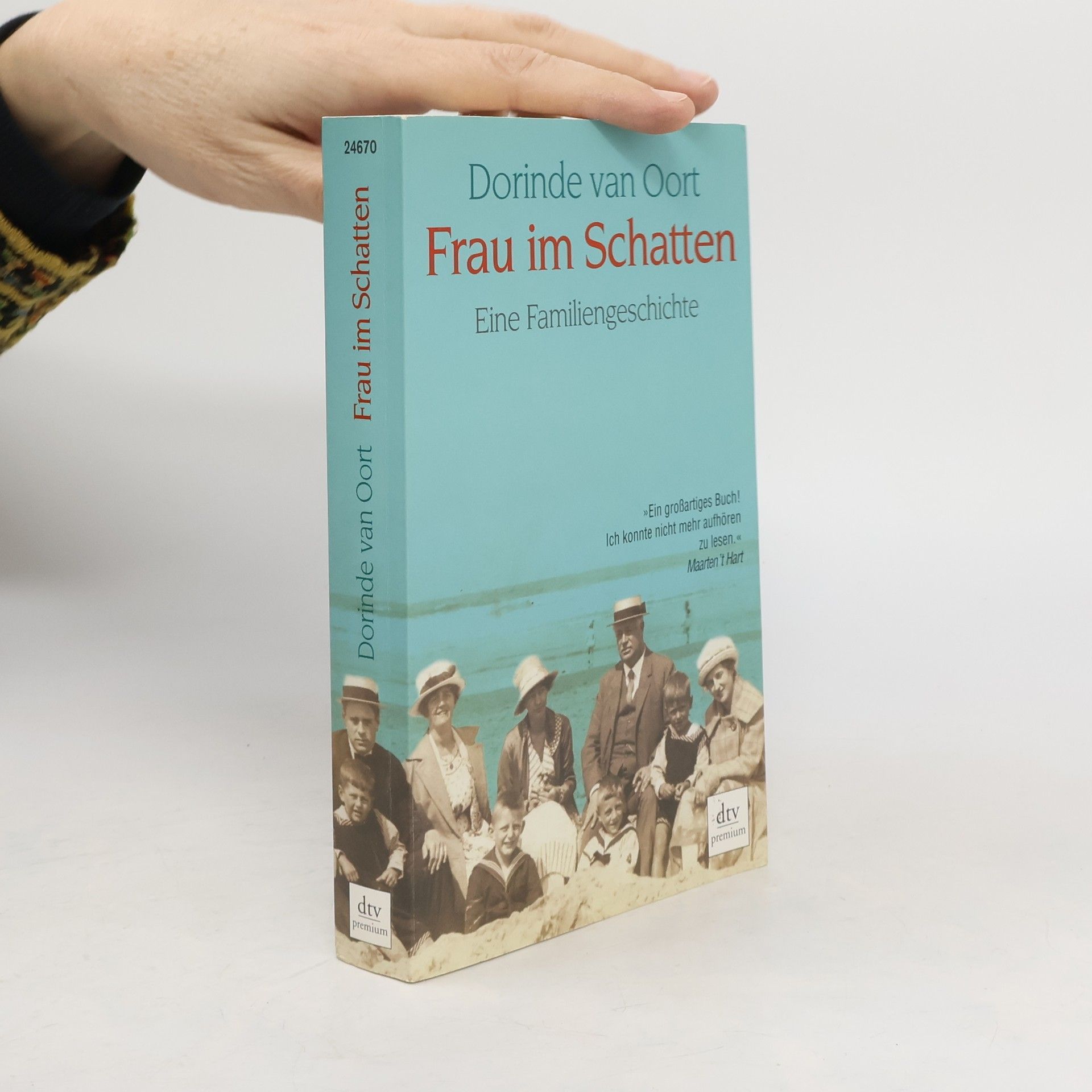 Dorinde van Oort Frau im Schatten