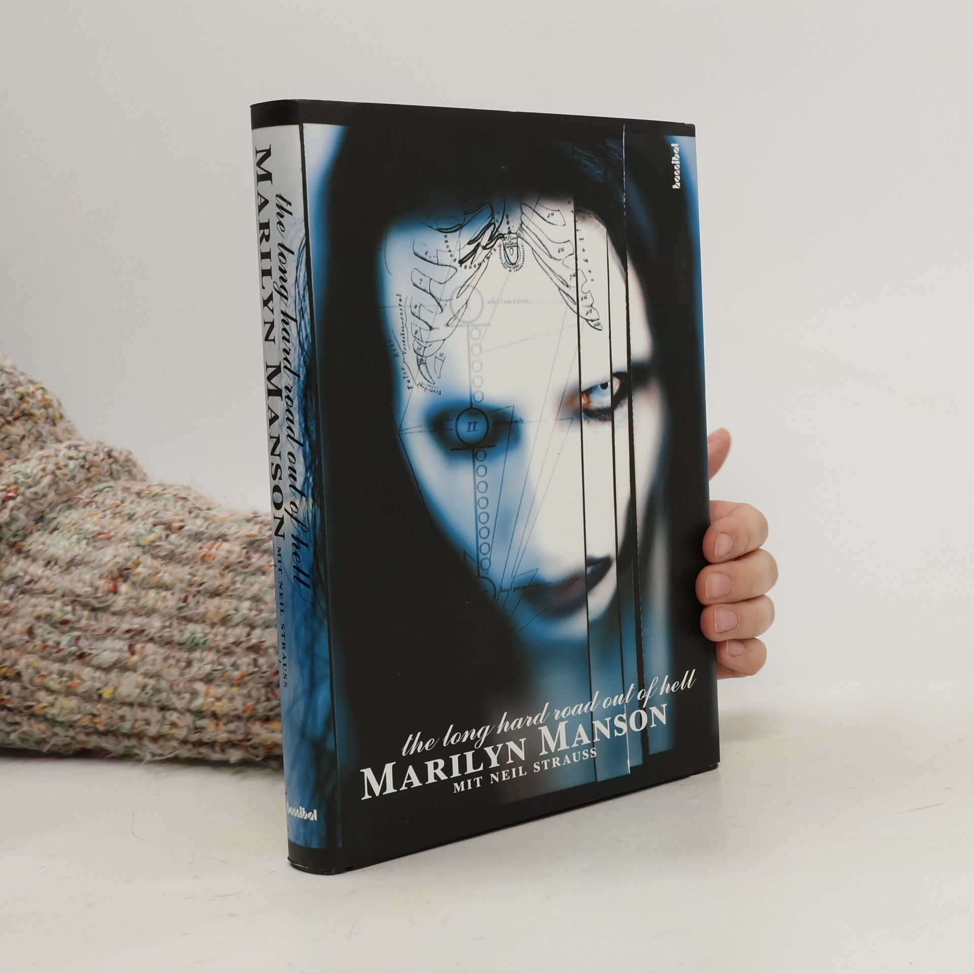 Marilyn Manson The long hard road out of hell