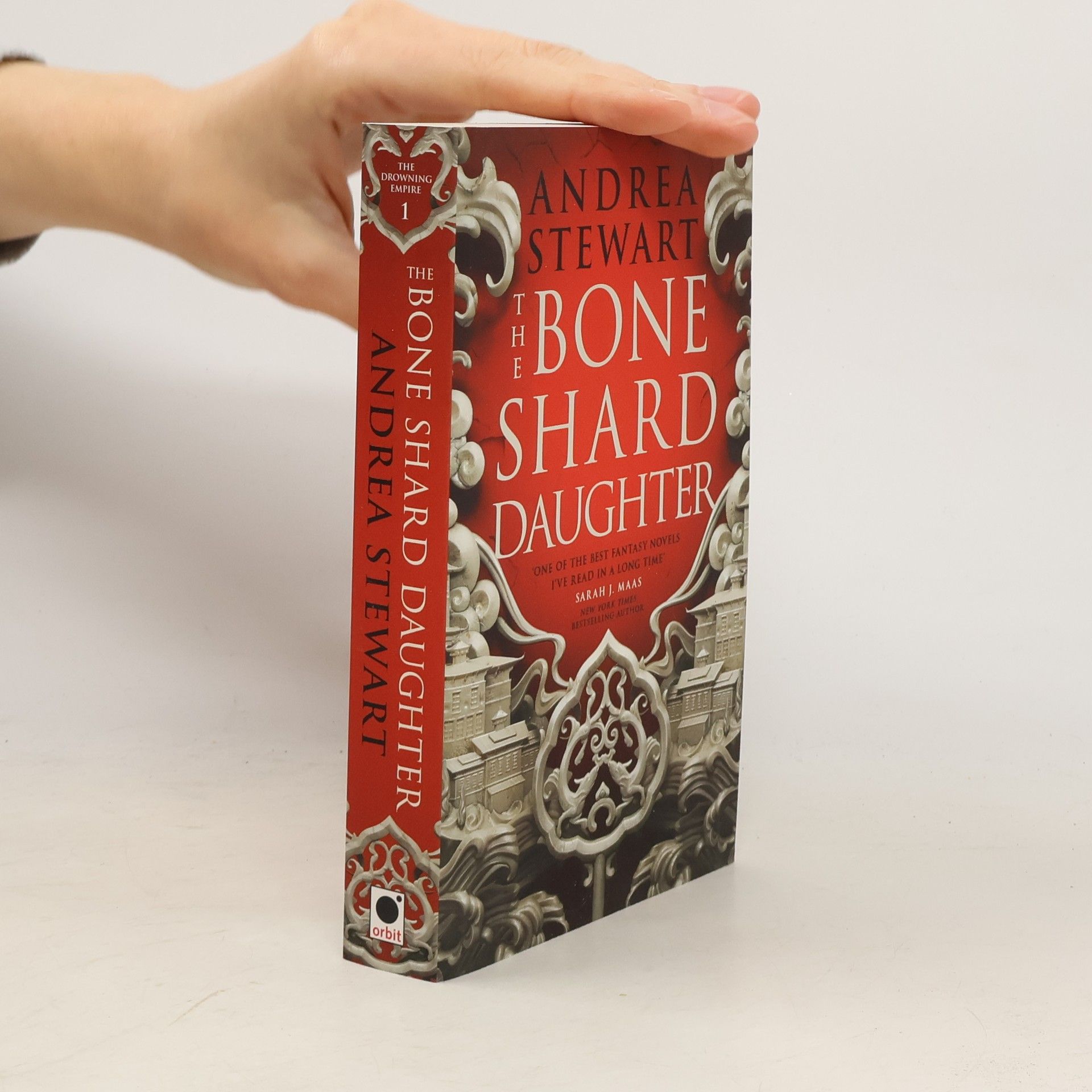 Andrea Stewart The Bone Shard Daughter