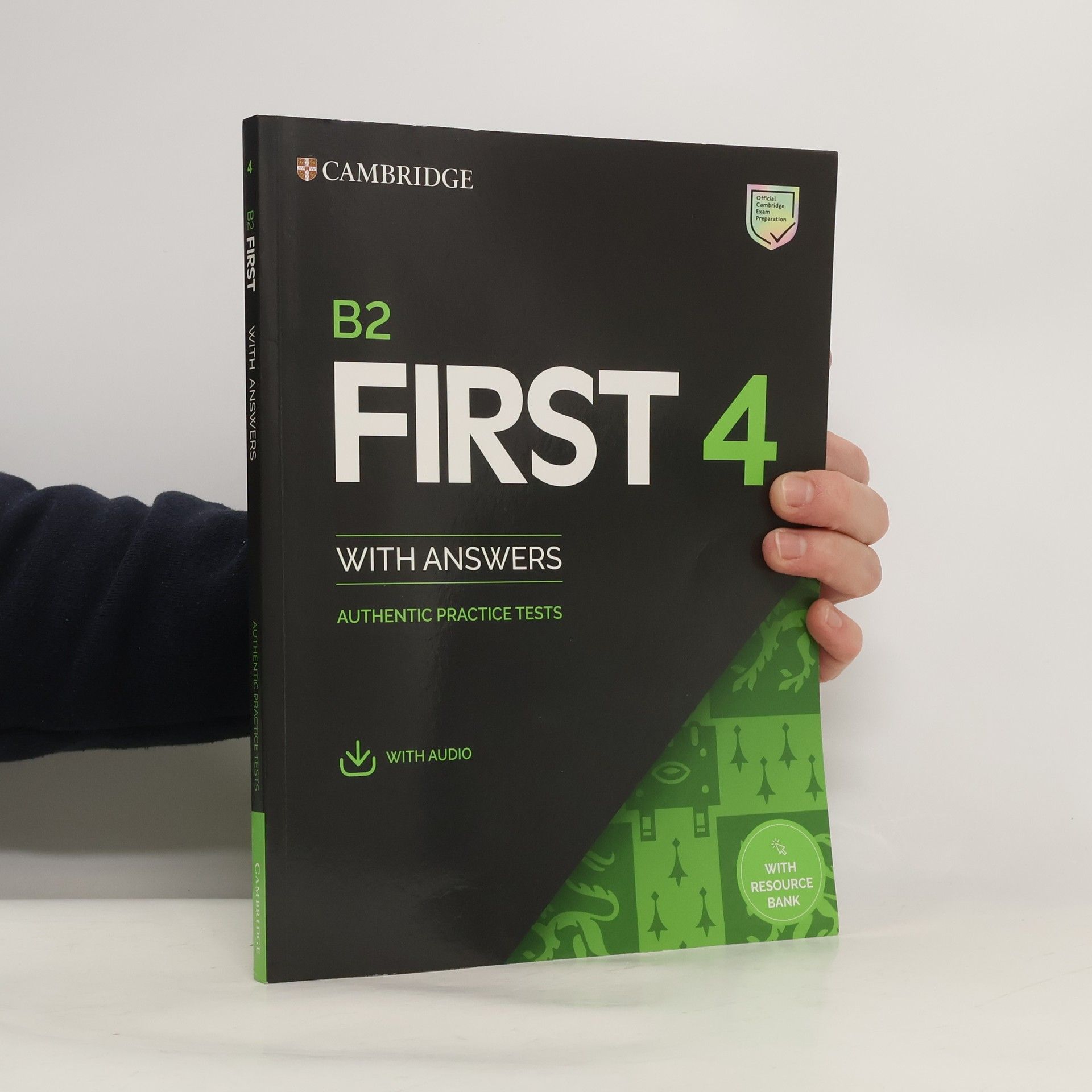 Autores varios B2 First 4 Student's Book with Answers with Audio with Resource Bank Authentic Practice Tests