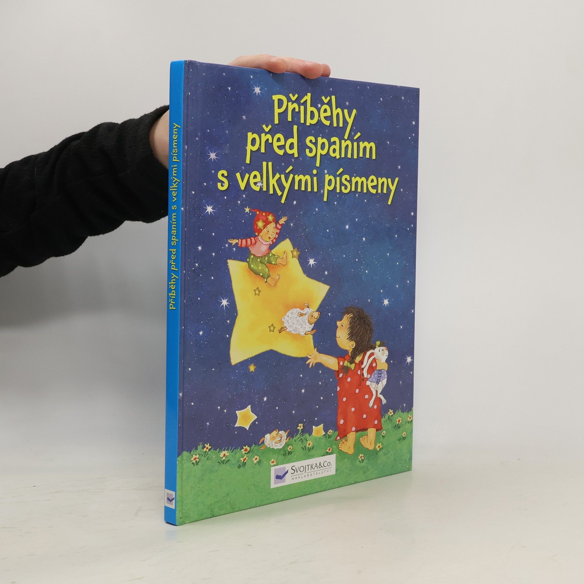 Příběhy před spaním s velkými písmeny: čtení před spaním s velkými písmeny