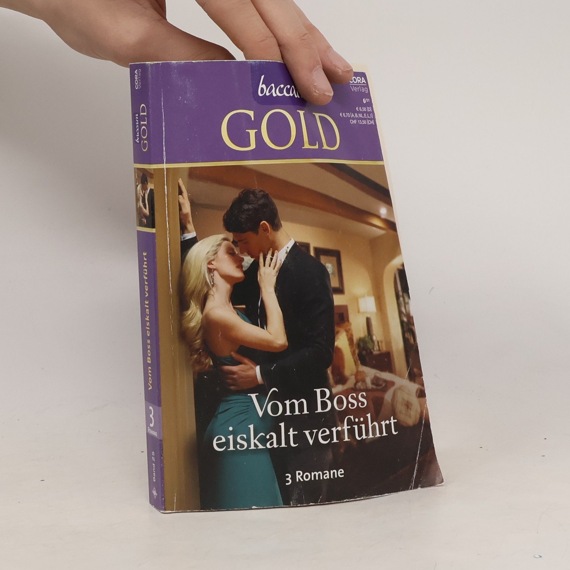 Baccara Gold Band 25