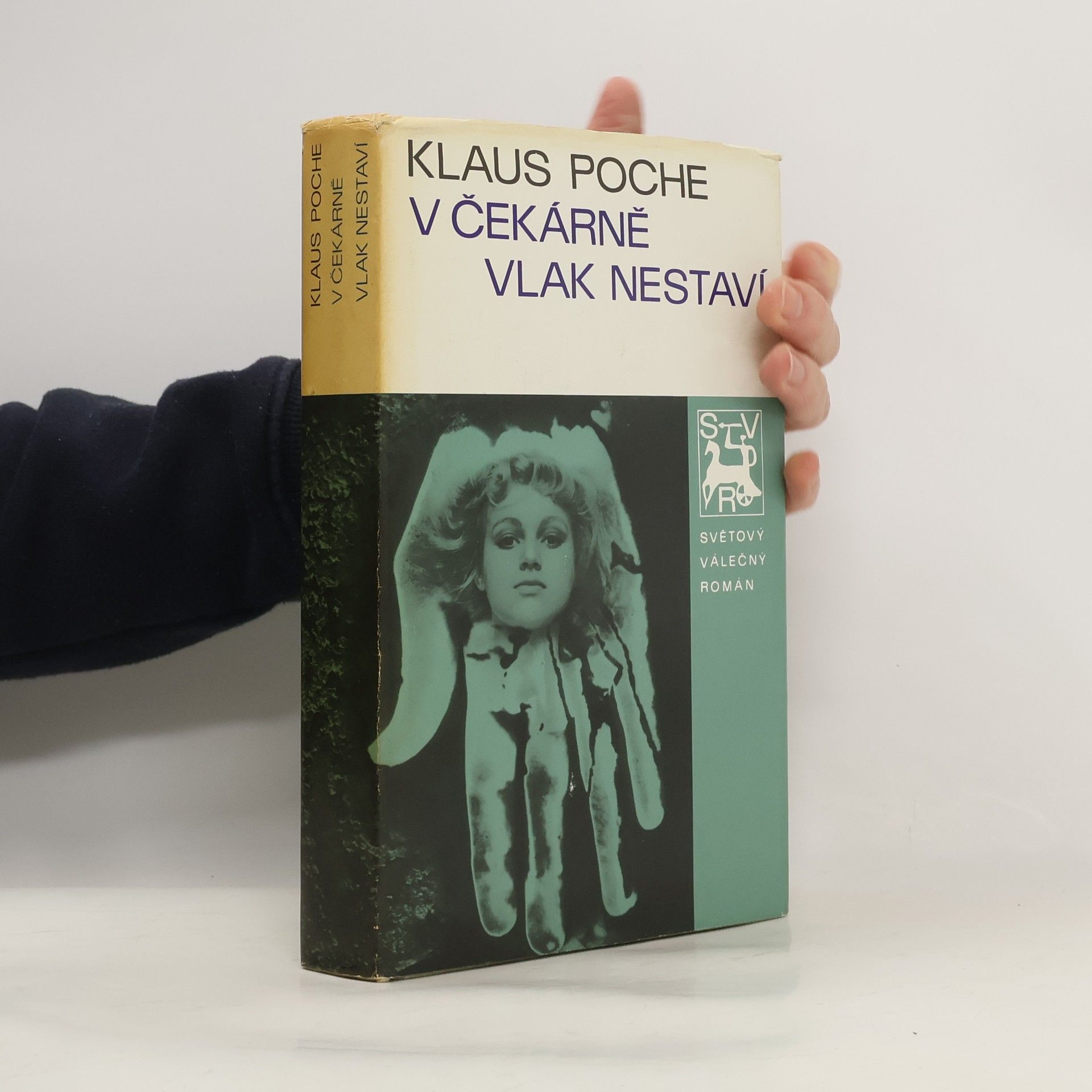 Klaus Poche V čekárně vlak nestaví