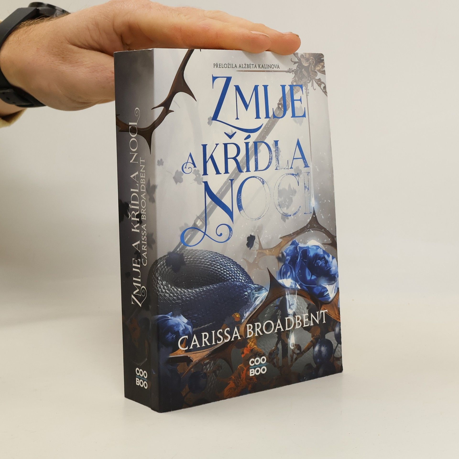 Carissa Broadbent Zmije a křídla noci