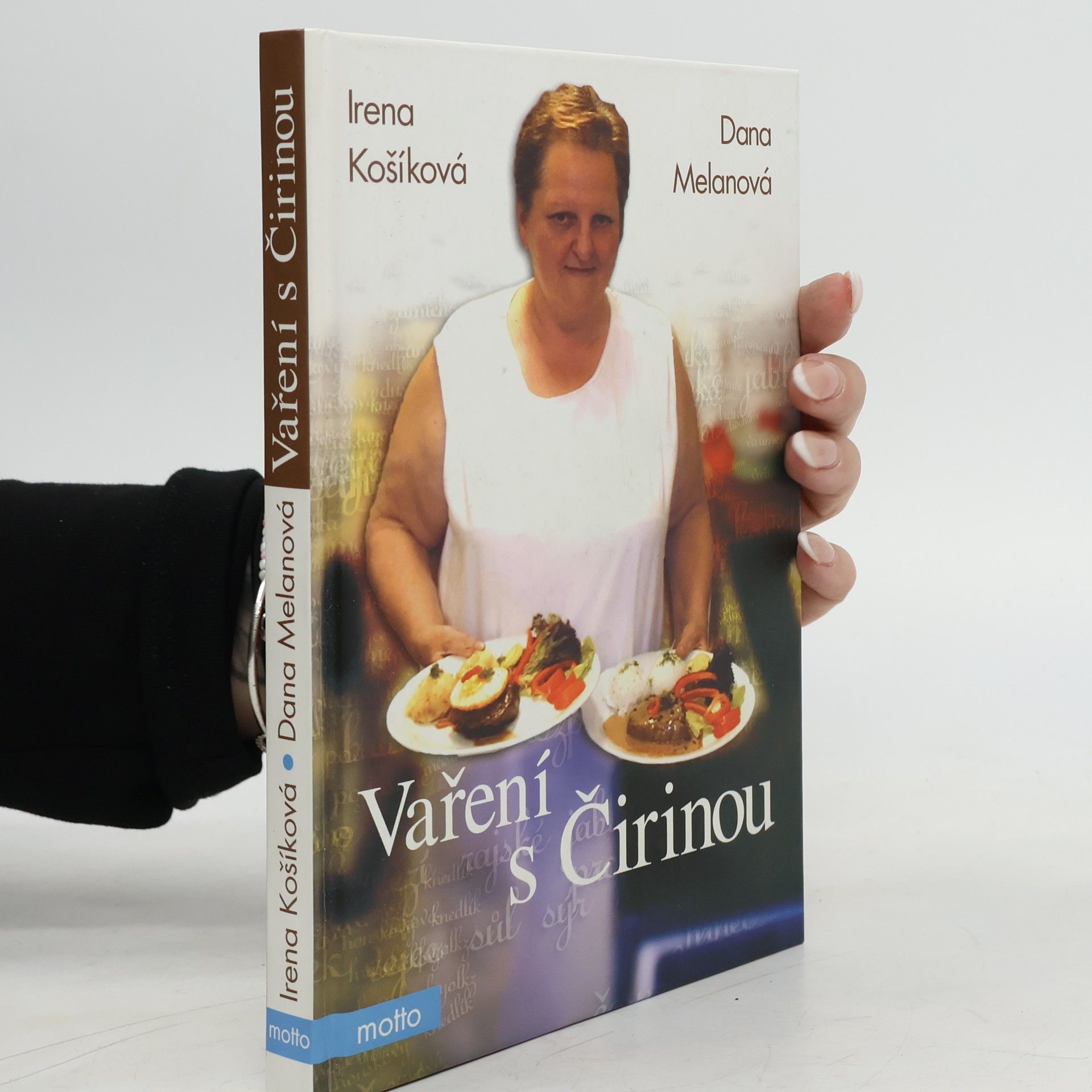 Vaření s Čirinou, aneb, Čtvero ročních období v kuchyni