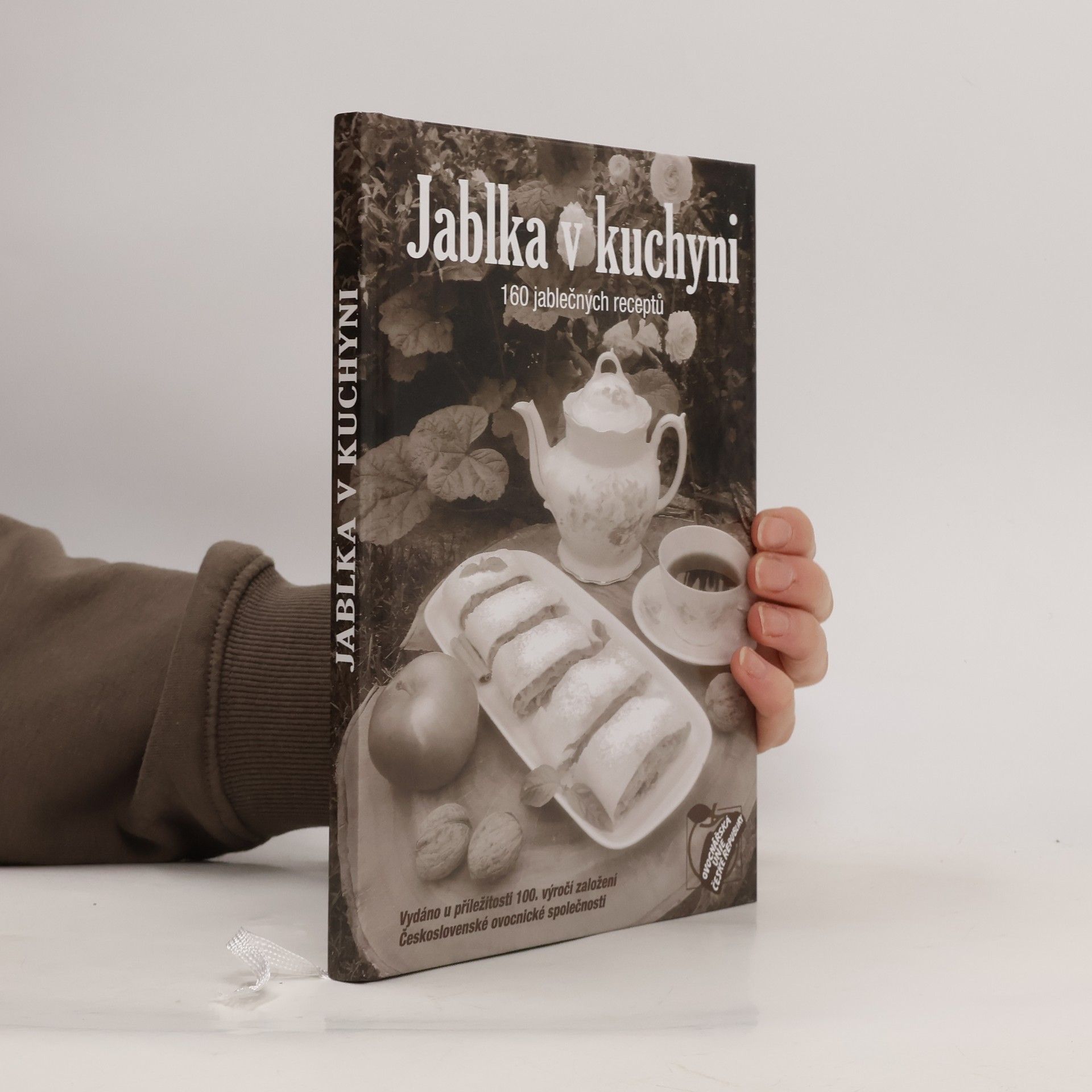 Kolektiv autorů Jablka v kuchyni