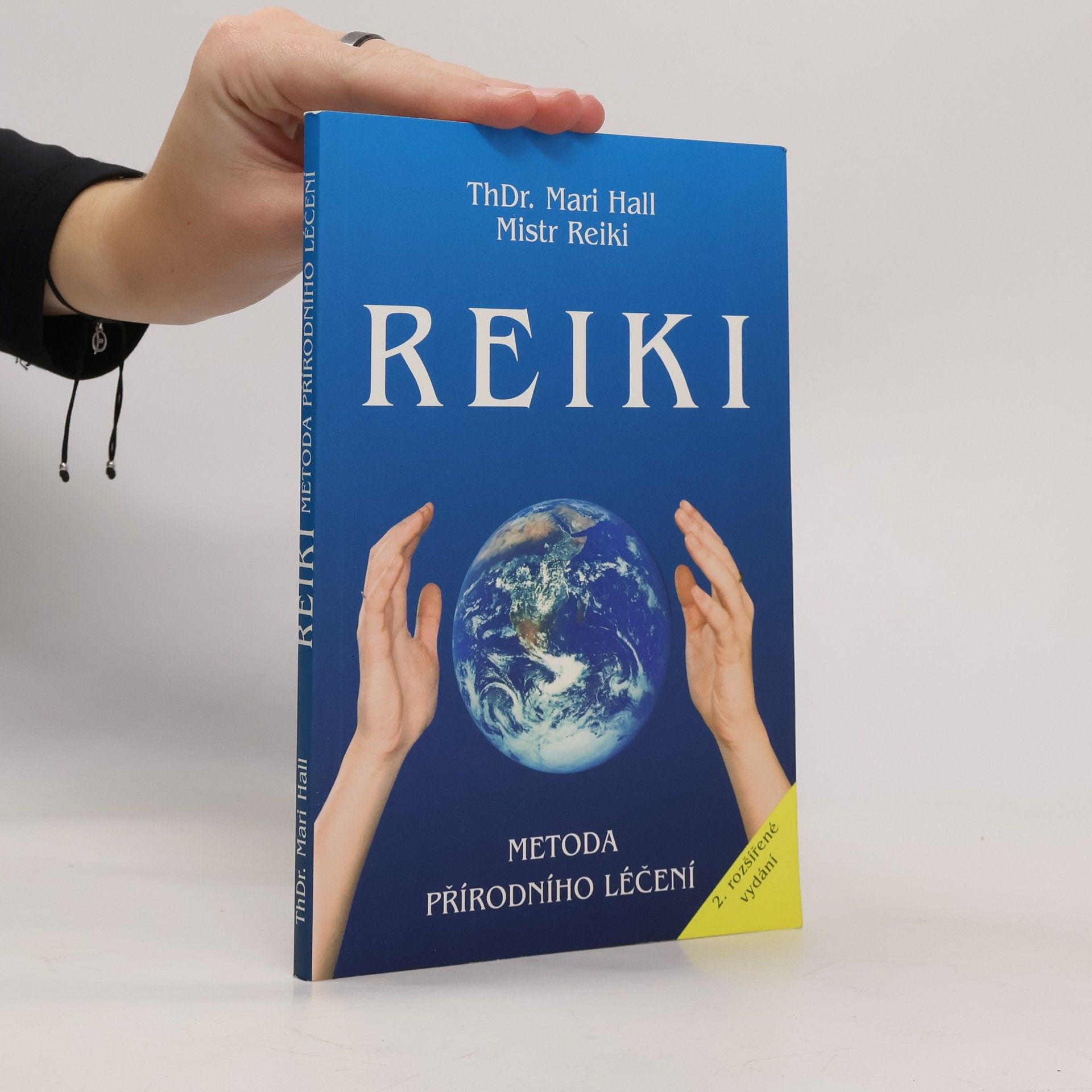 Mari Hall Reiki