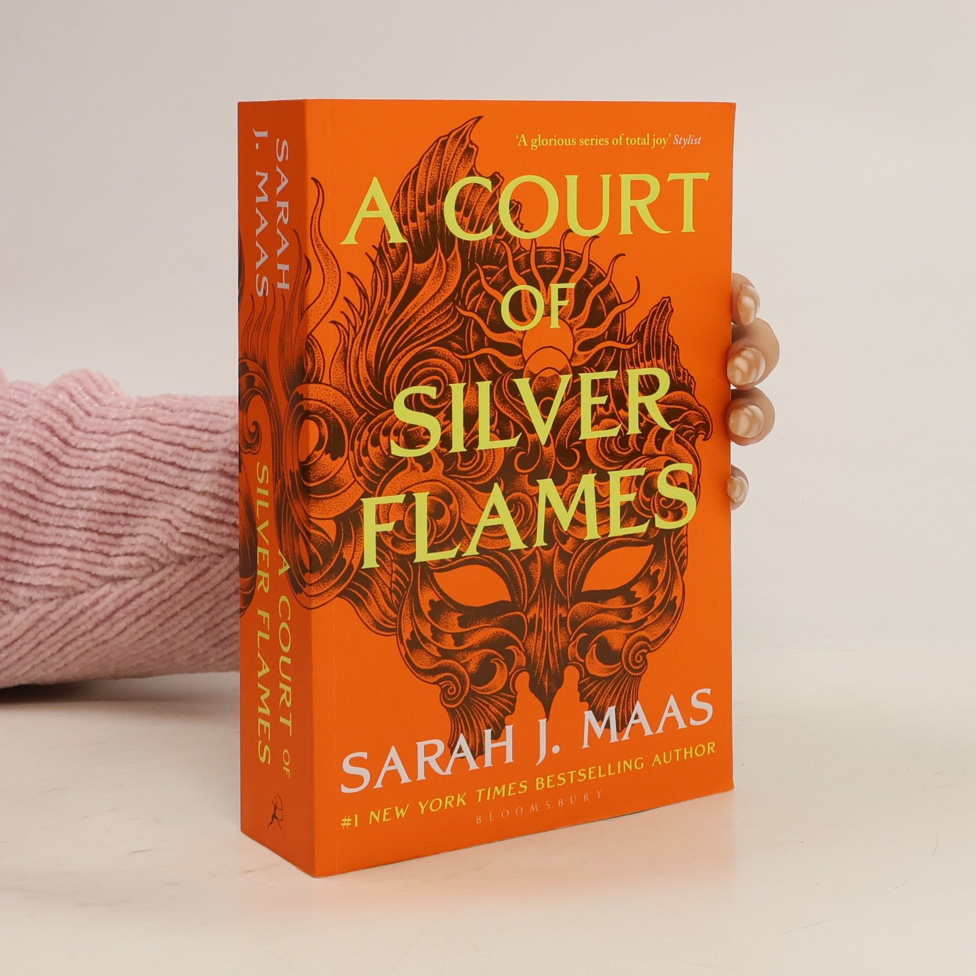 Sarah J. Maasová A Court of Silver Flames