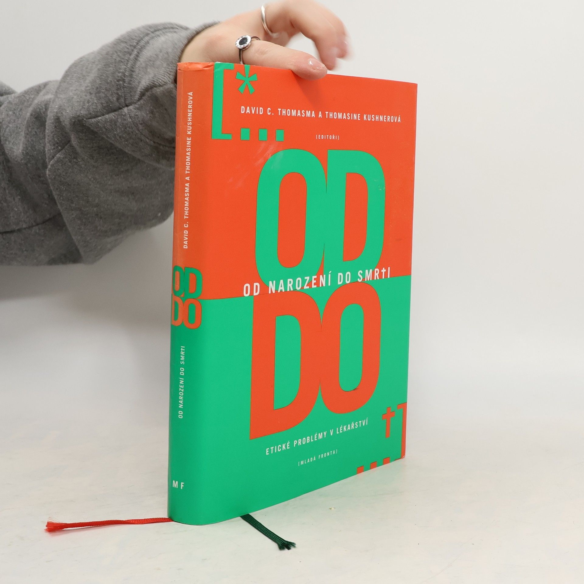Od narození do smrti. Etické problémy v lékařství