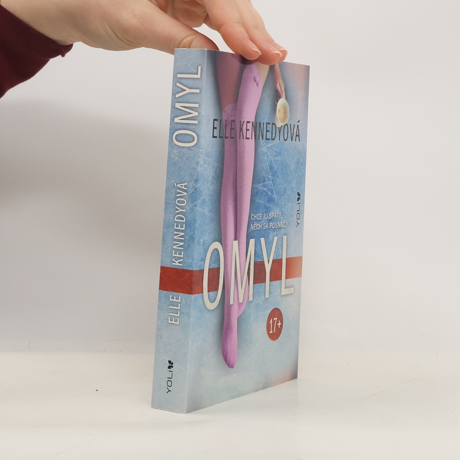Elle Kennedy Omyl
