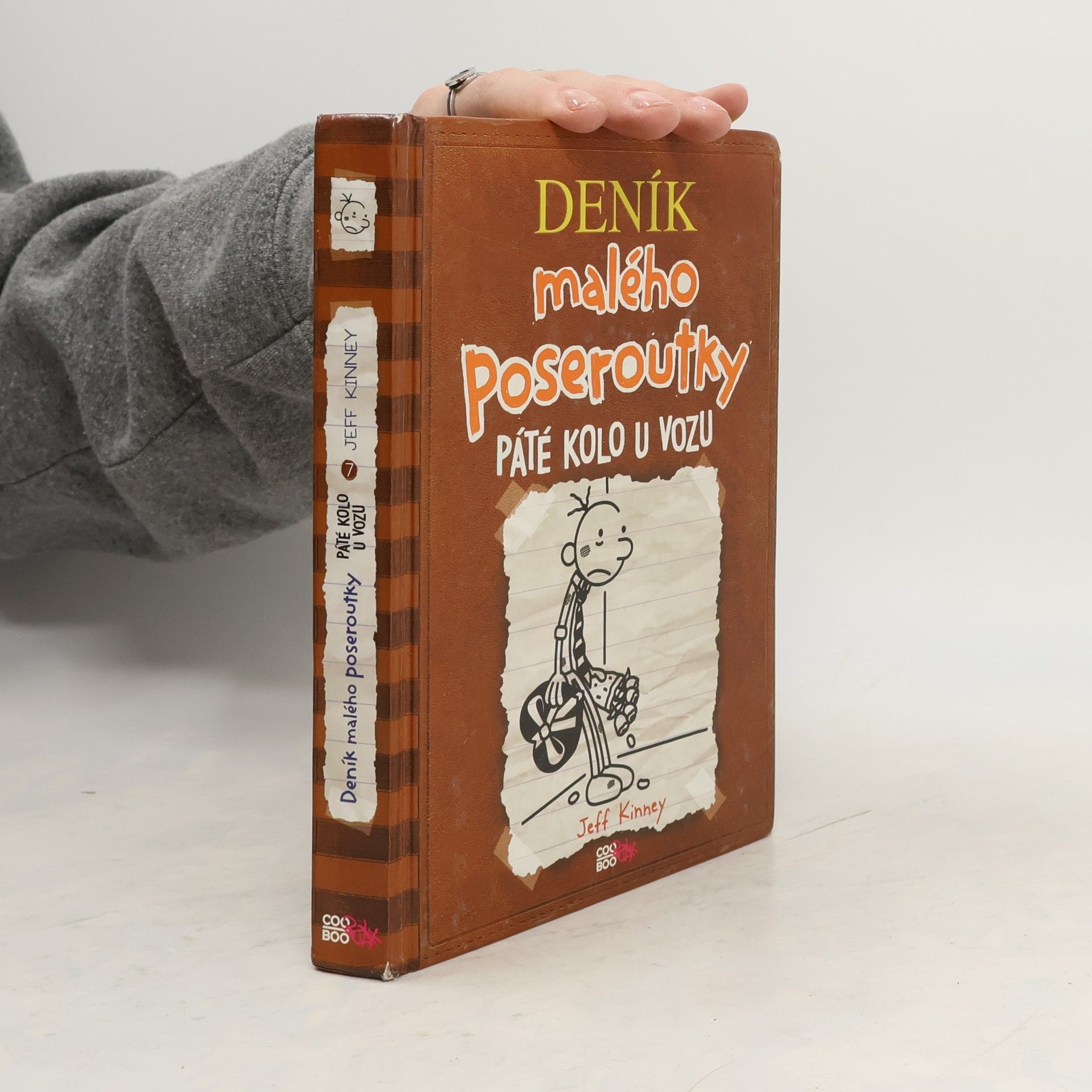 Jeff Kinney Deník malého poseroutky 7. Páté kolo u vozu