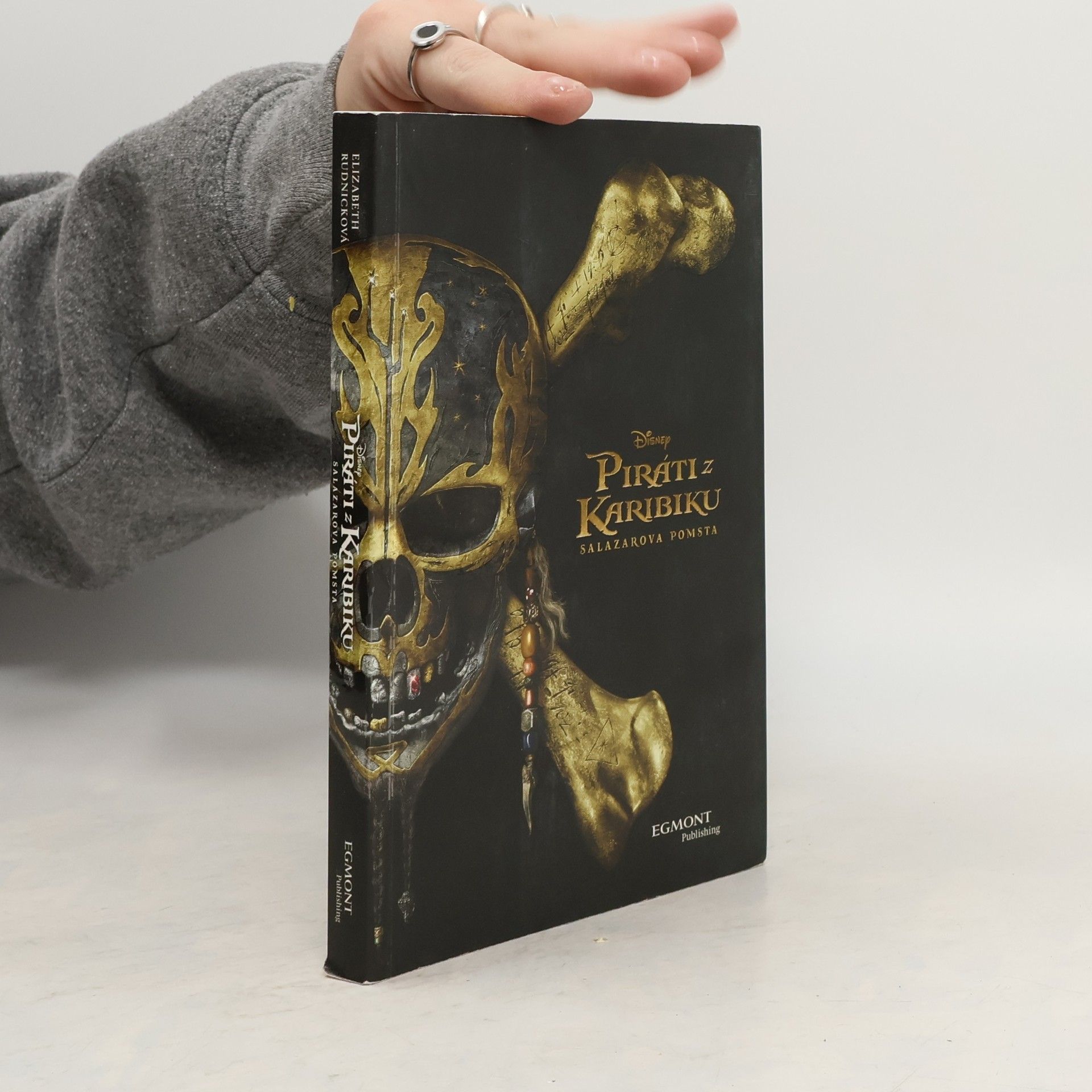 Elizabeth Rudnick Piráti z Karibiku. Salazarova pomsta