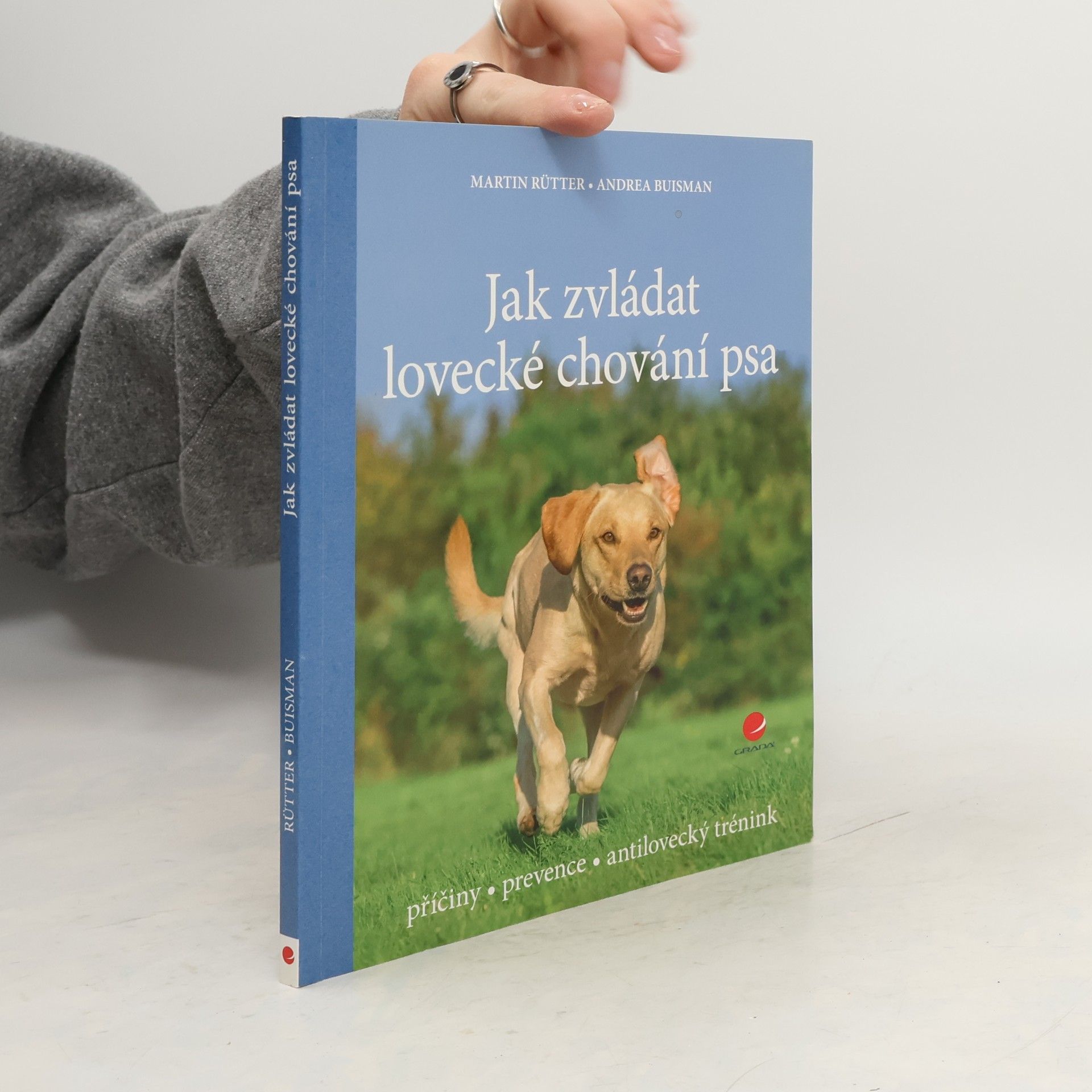 Jak zvládat lovecké chování psa: Příčiny, prevence, antilovecký trénink