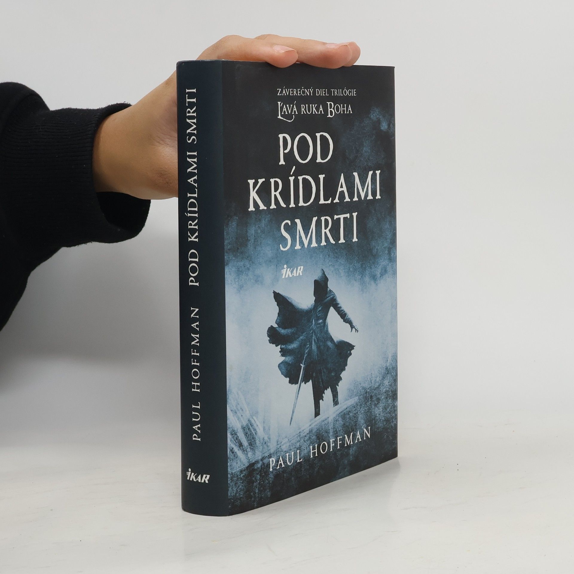 Paul Hoffman Pod krídlami smrti