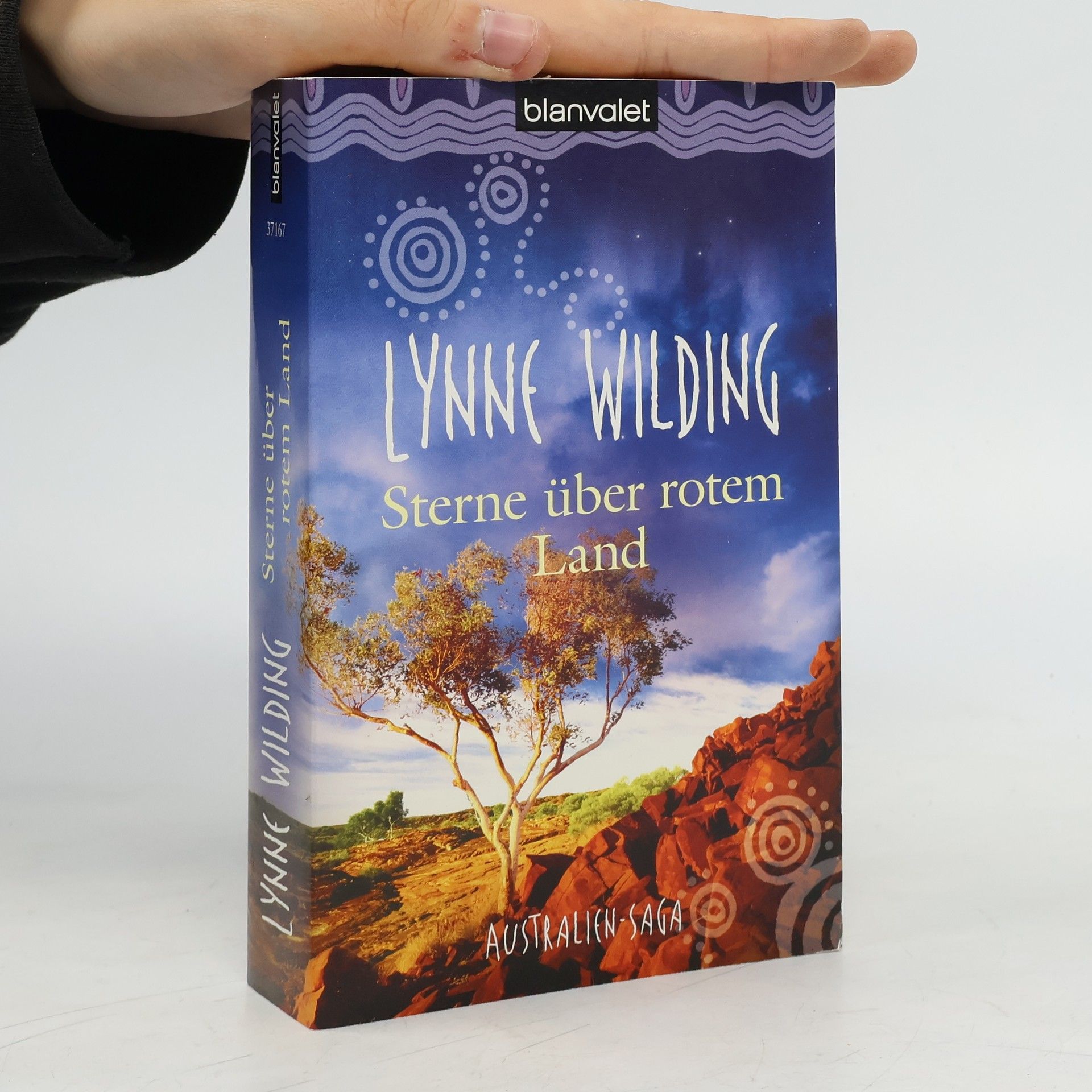 Sterne über rotem Land