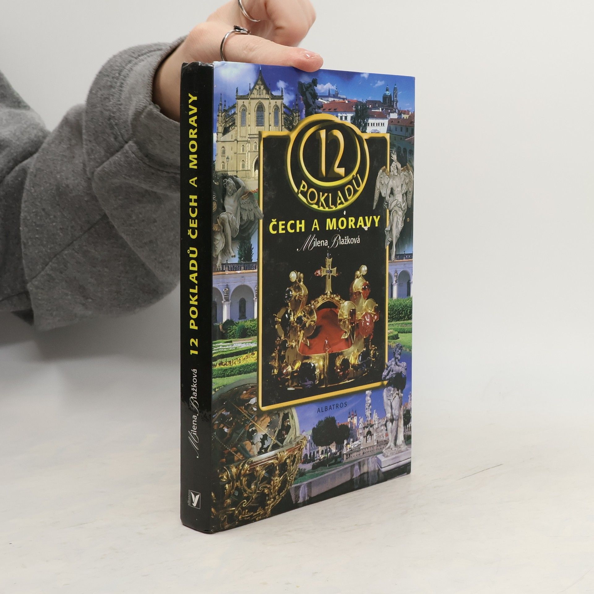 12 pokladů Čech a Moravy
